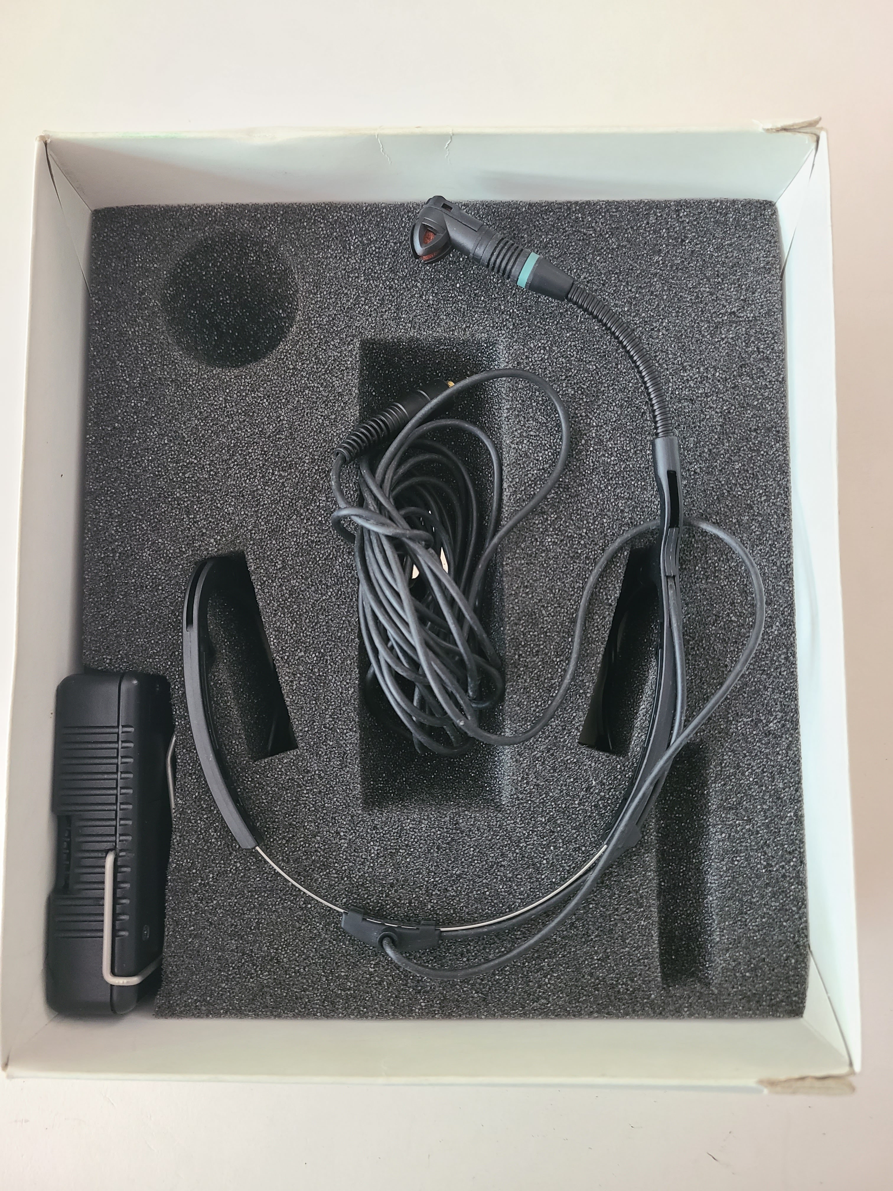 Micro serre tête AKG C420 + B29 