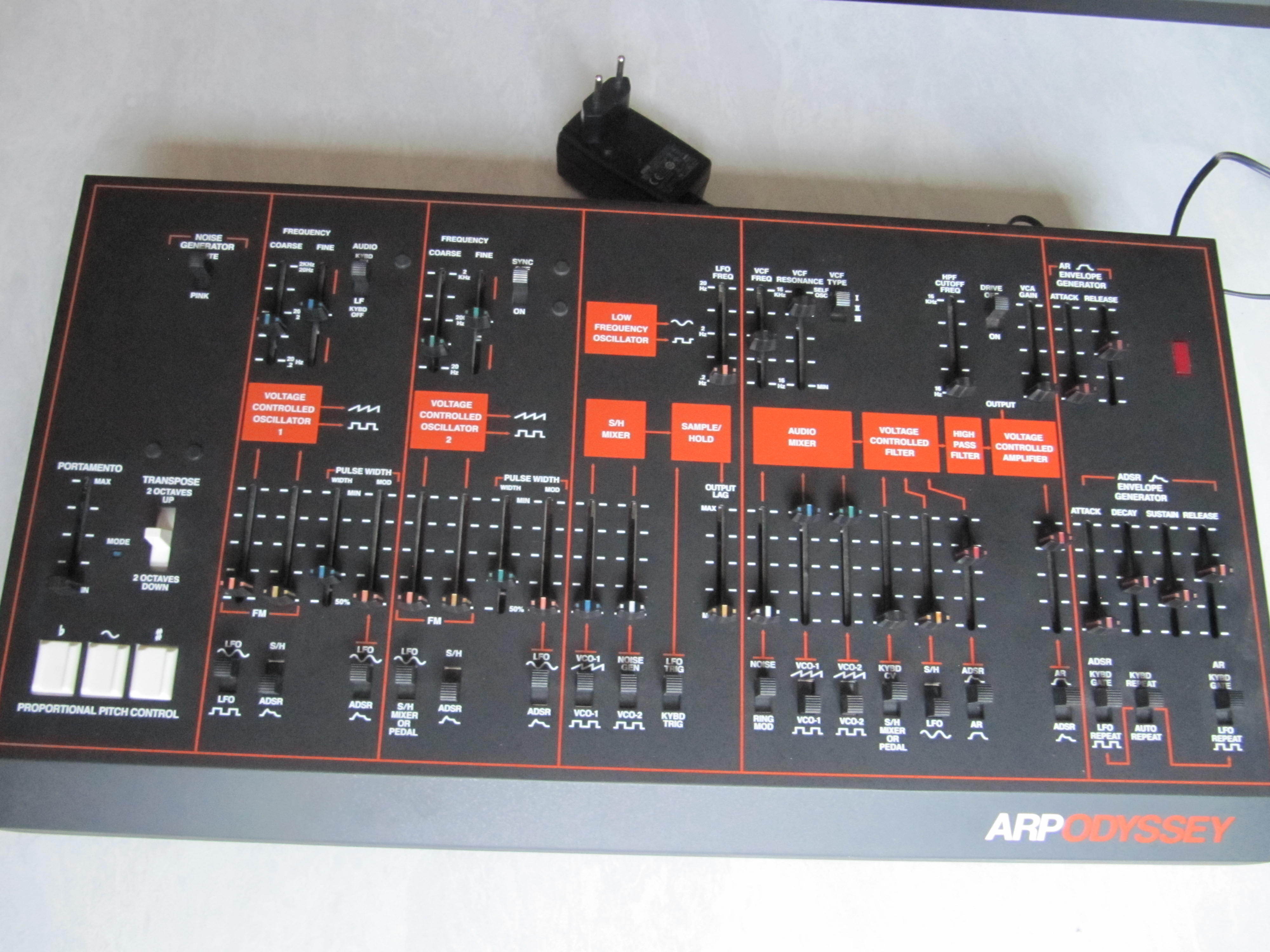 Vends ARP Odyssey en parfait état 