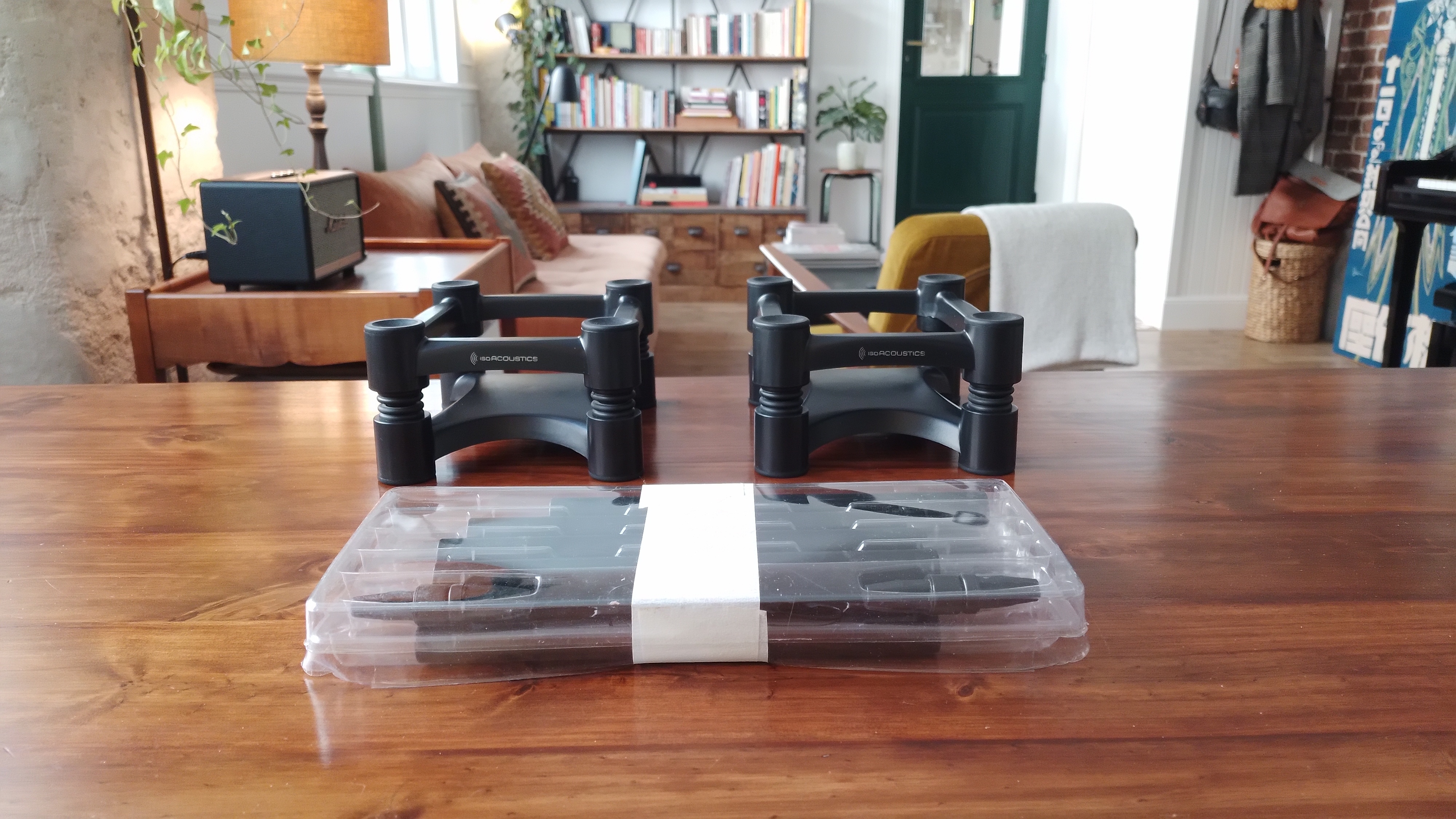 Paire de stands IsoAcoustics ISO-155, set complet, parfait état