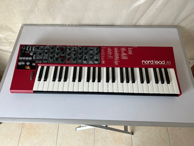 Vends Nord Lead A1