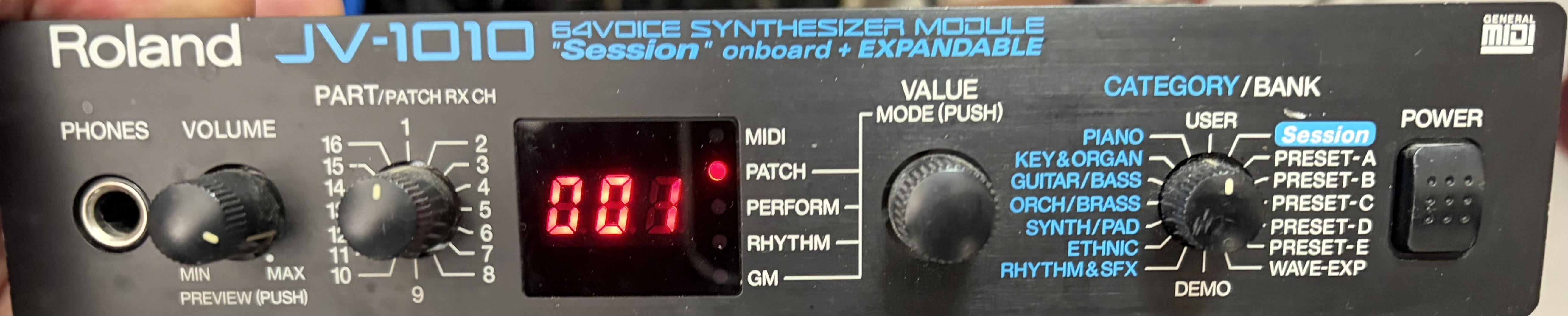 Vends jv1010 impeccable 