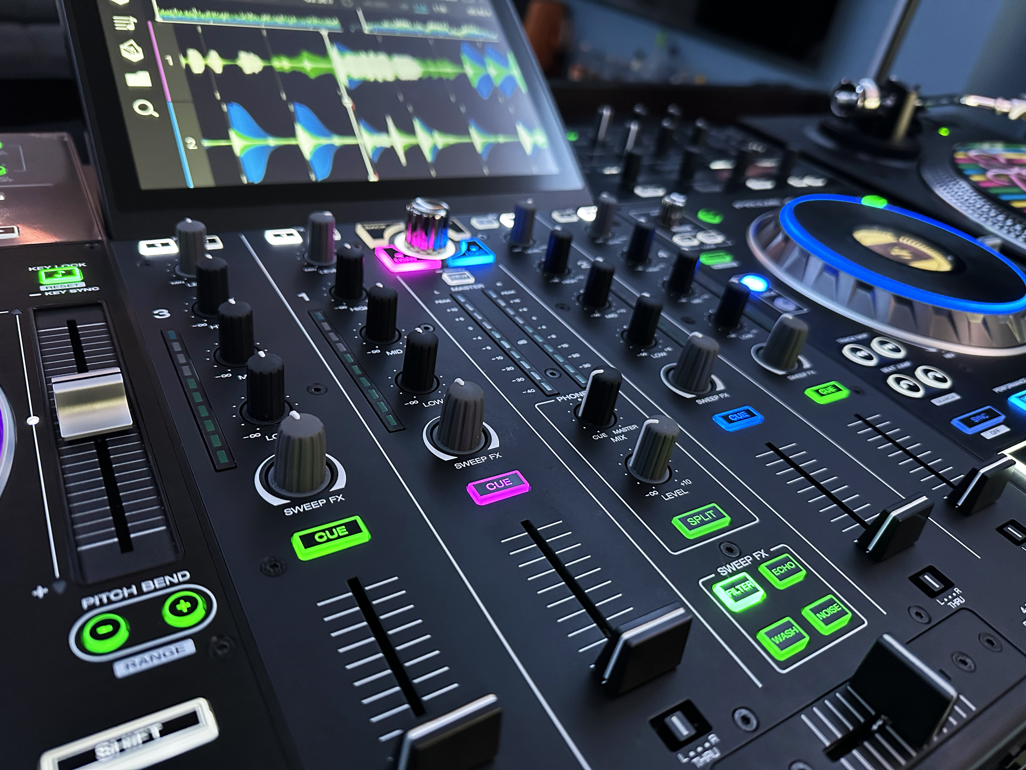 Denon DJ Prime 4 (40933)