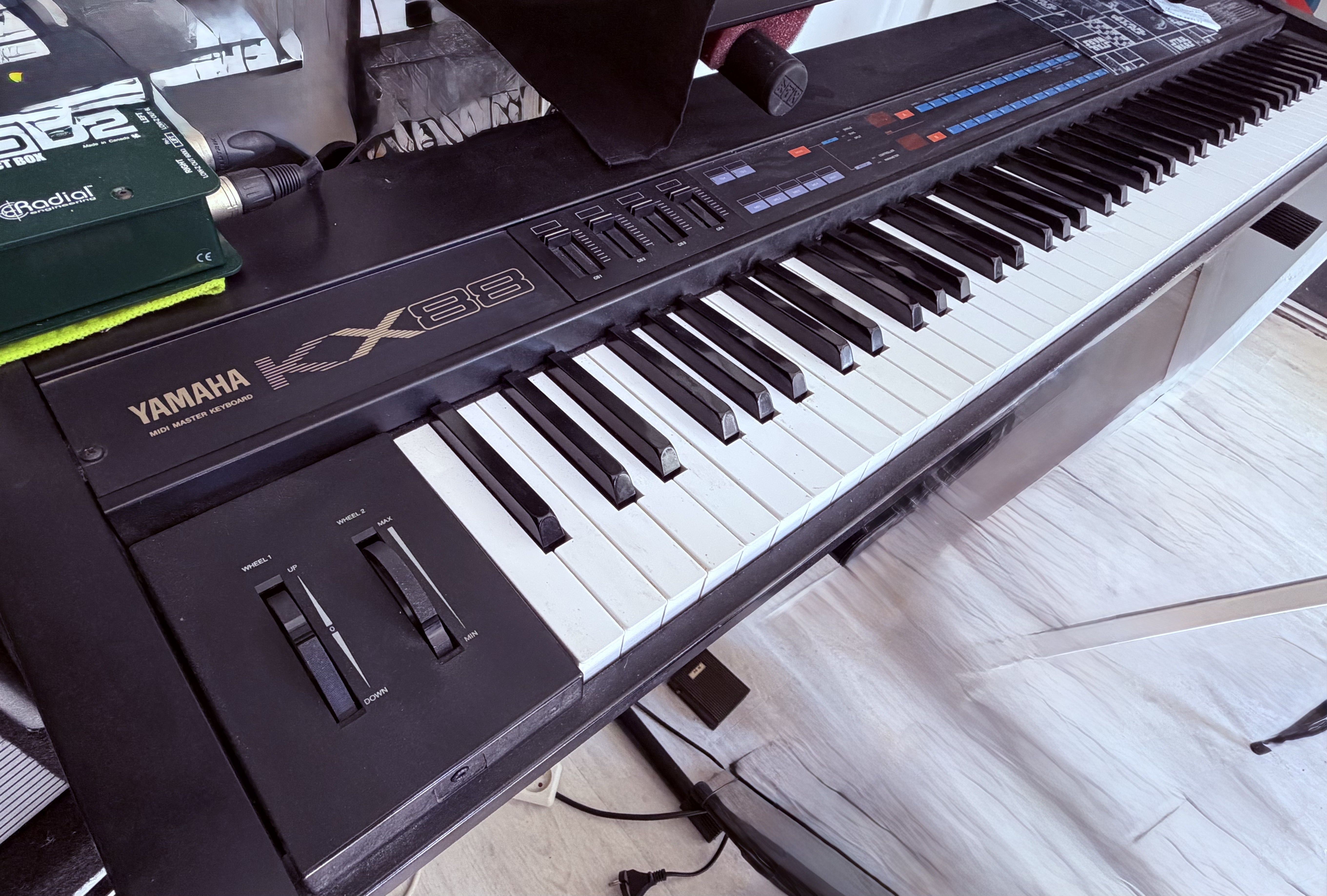 Vends clavier maître 88 notes KX88