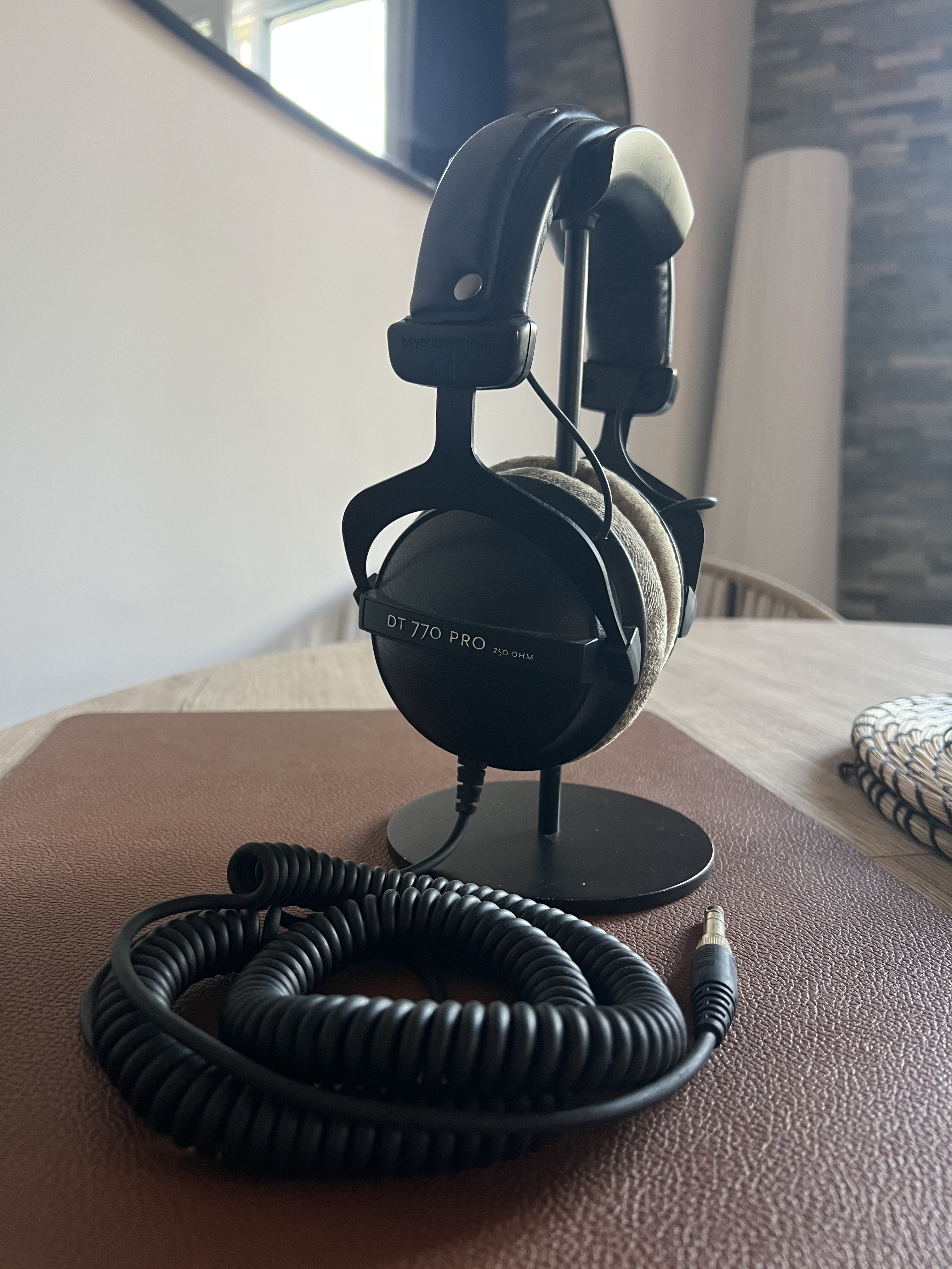 Casque Beyerdynamique DT-770 Pro 250 Ohms + support