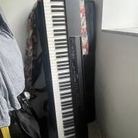 Vends yamaha P-90