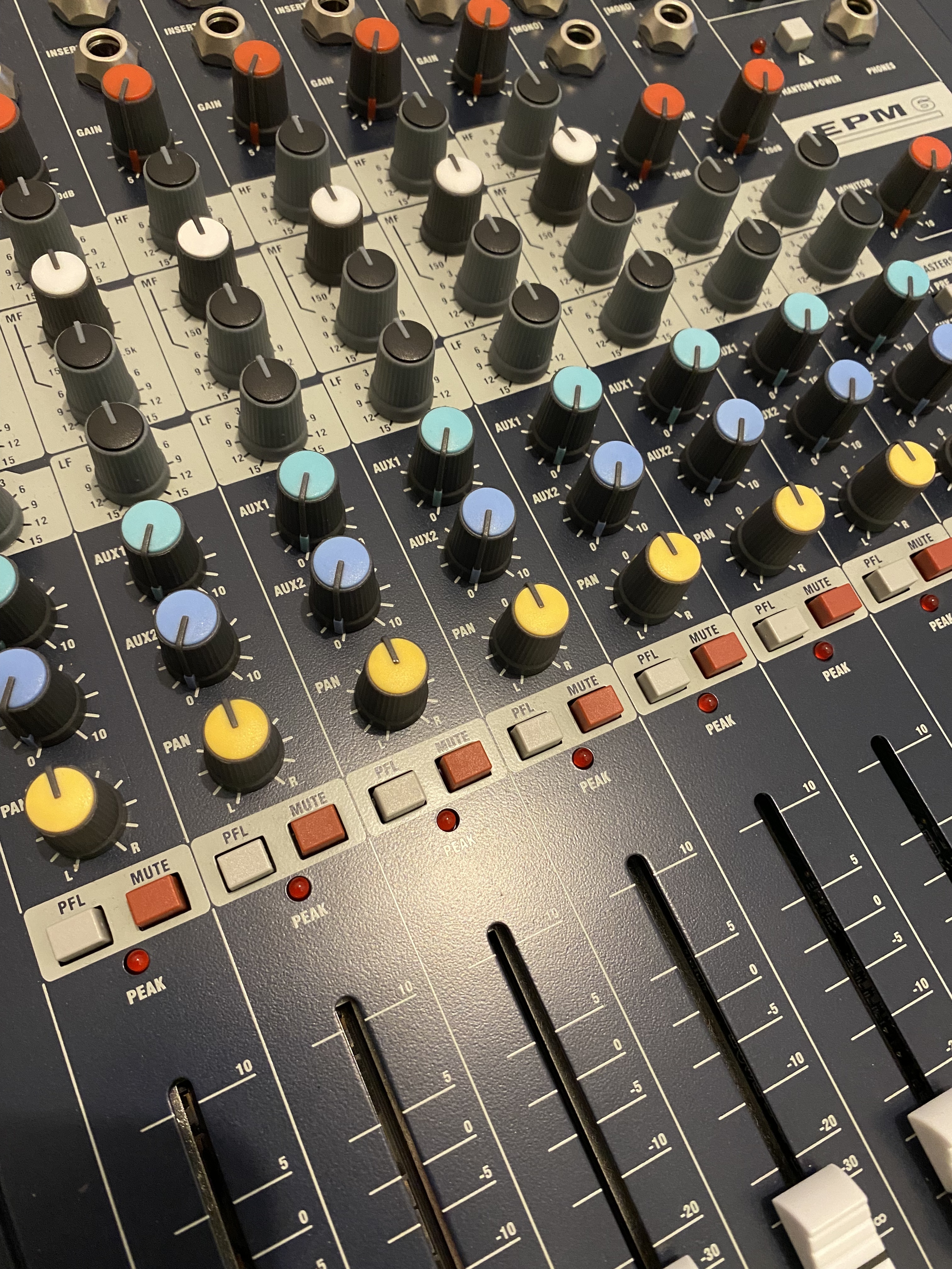 Soundcraft EPM6 (51443)