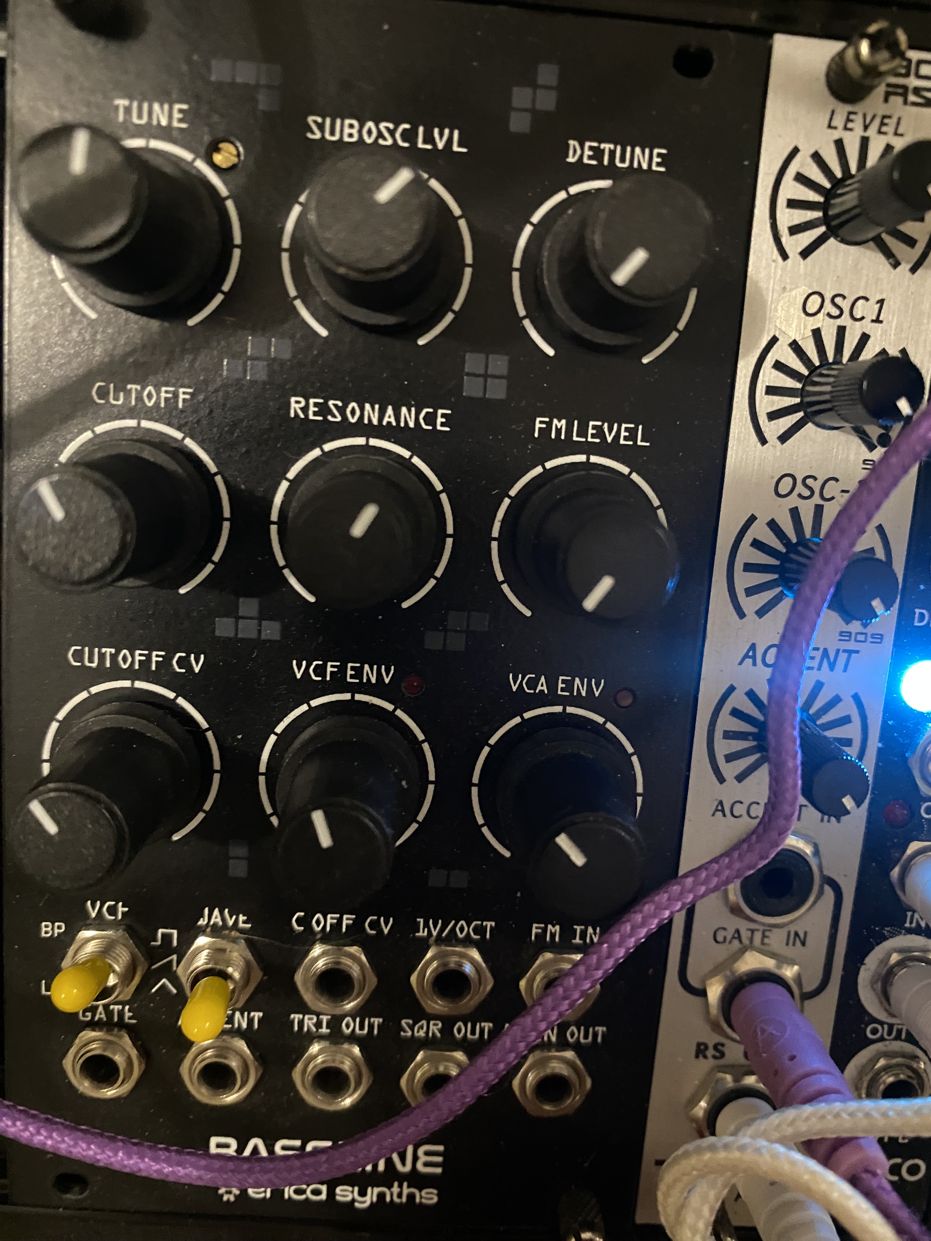 Erica synths bassline