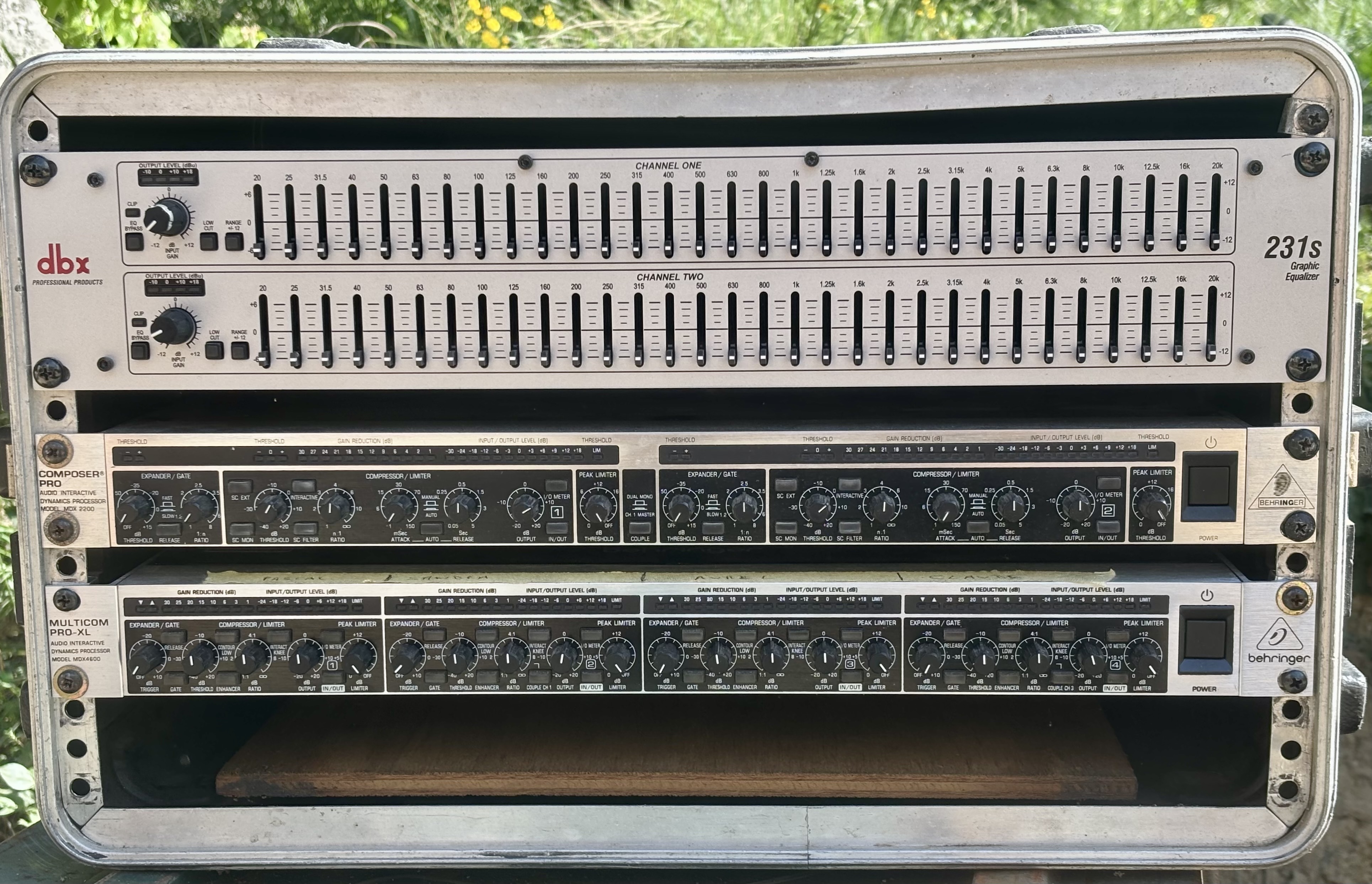 COMPRESSEUR DE SON AVEC EQUALIZER 