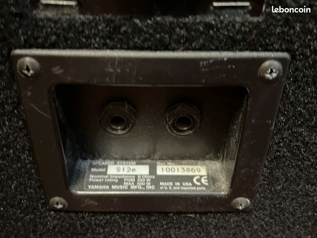 Enceinte Yamaha S12E 12 pouces