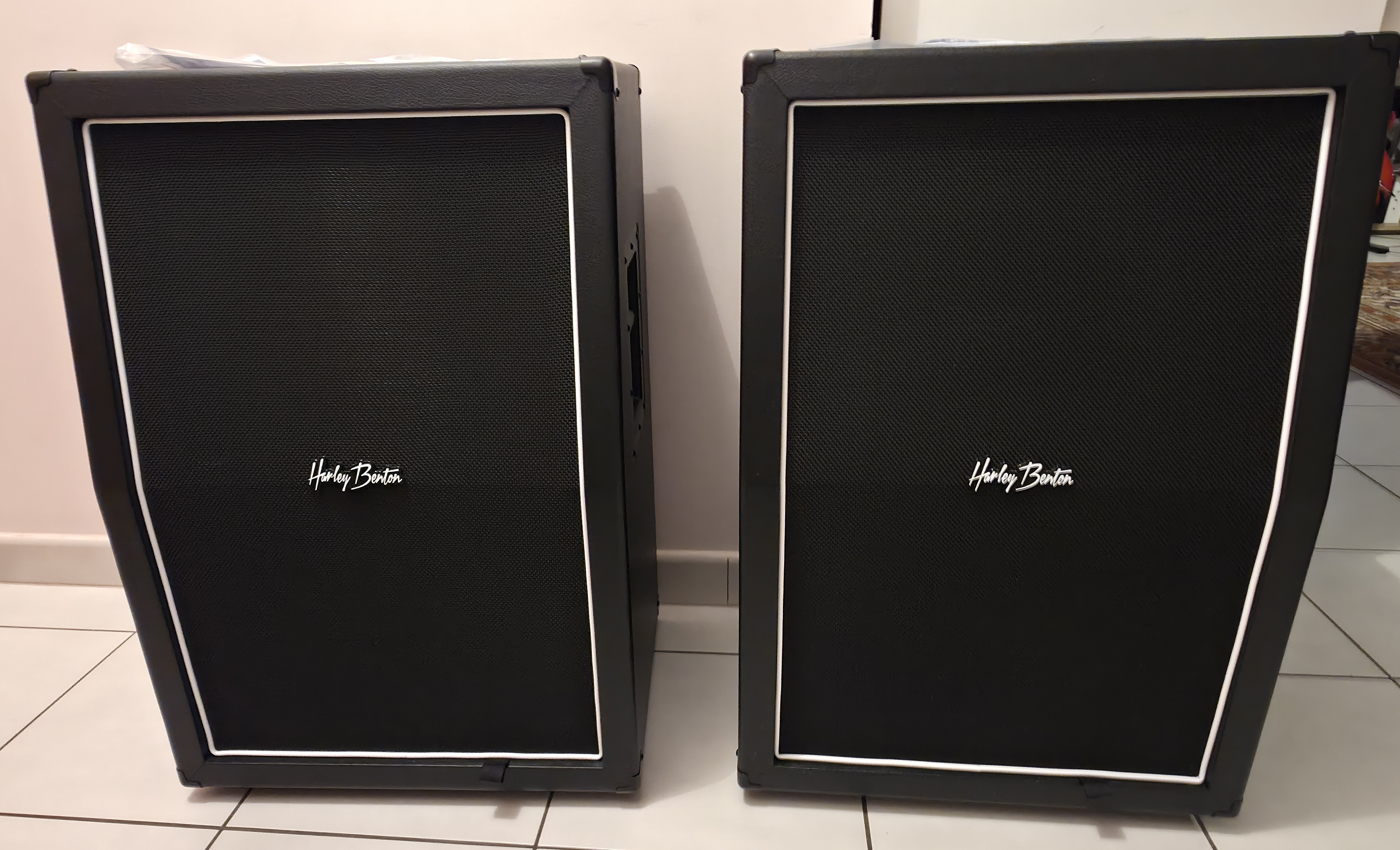 2 Harley Benton G212Plus Vertical Unloaded