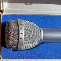Vends "Revox" Beyerdynamic m69
