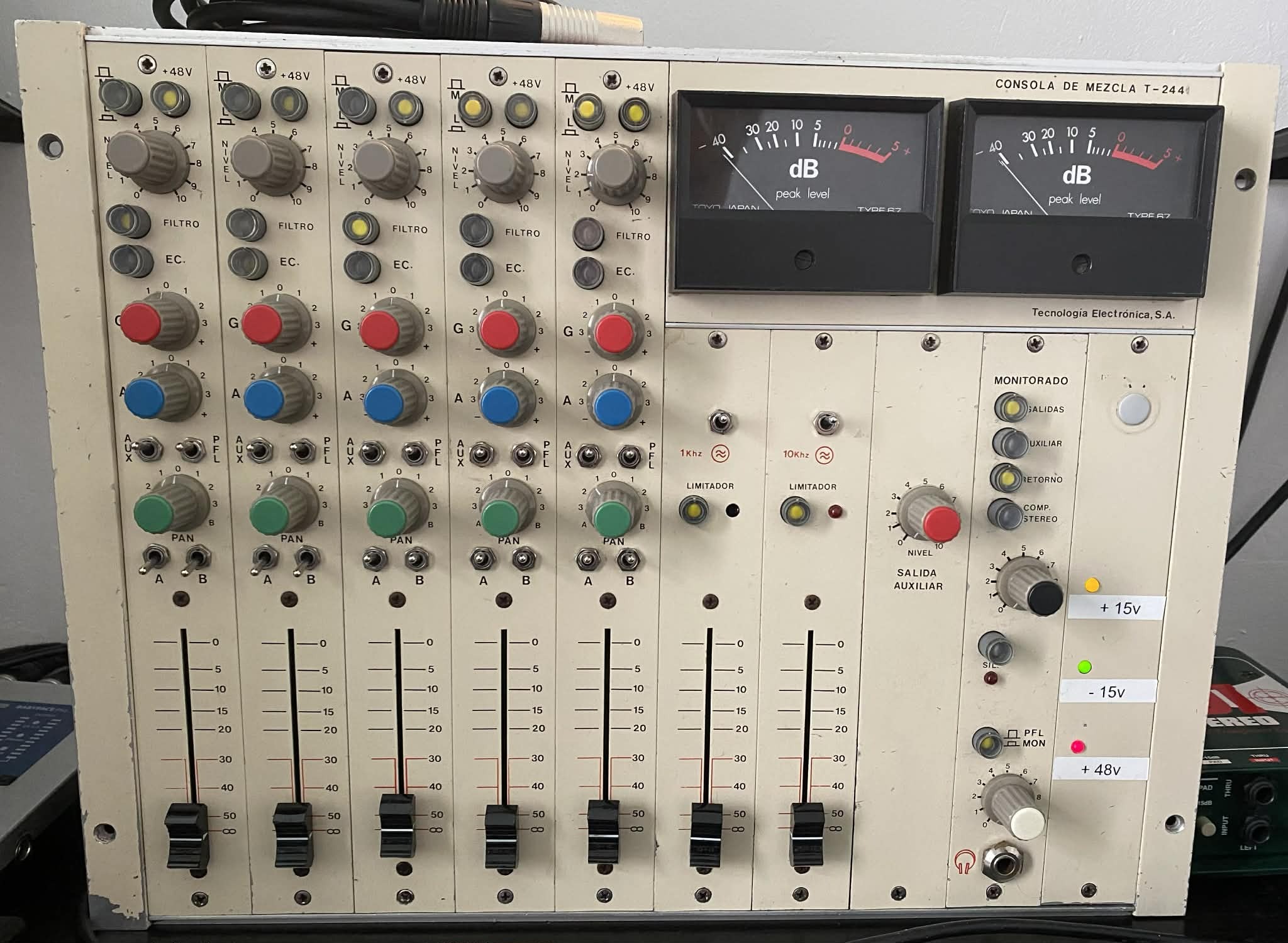 Console Broadcast copie EMT