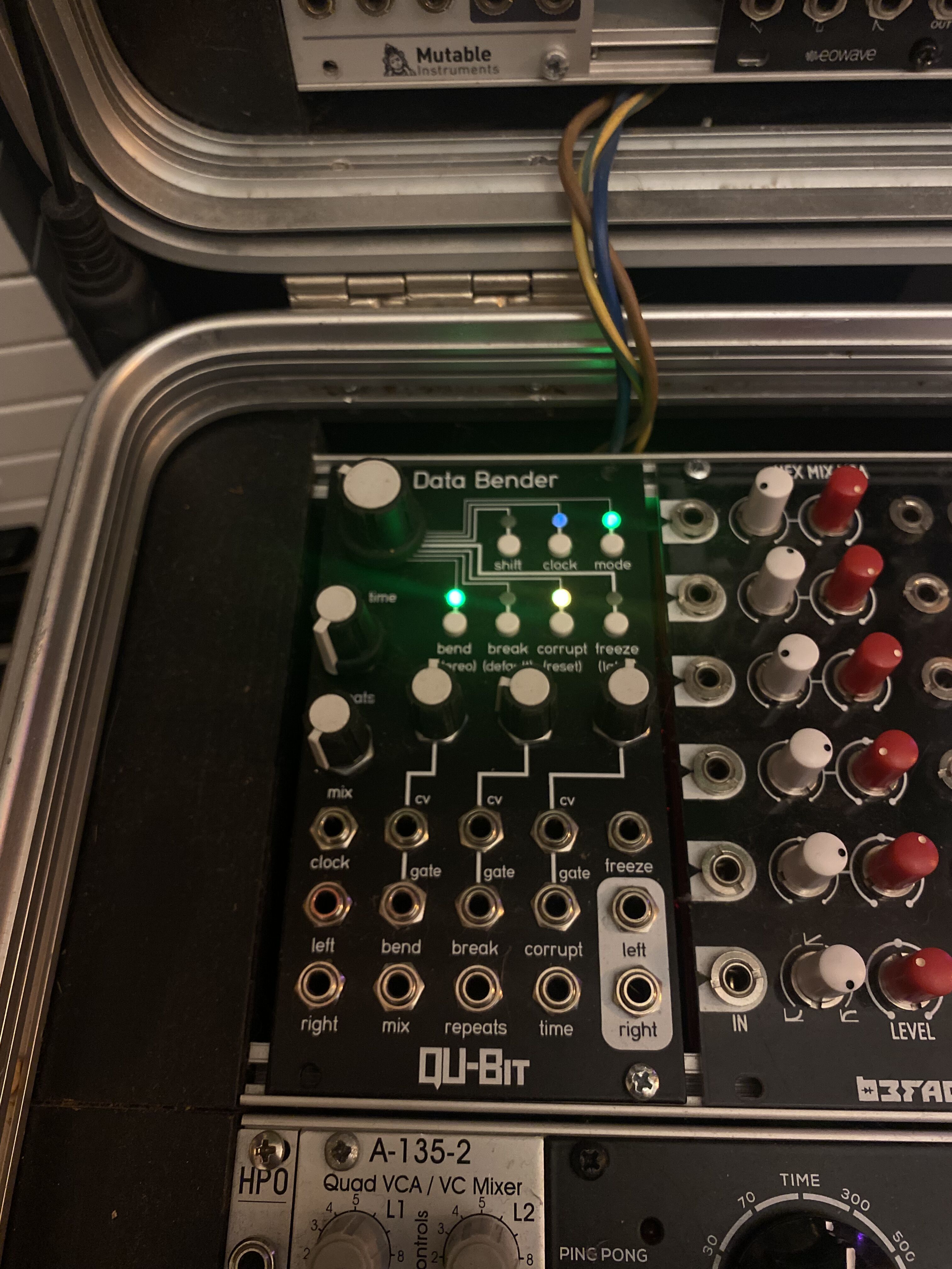 Vends Data Bender QU BIT (plus de modules dans mon profil) 