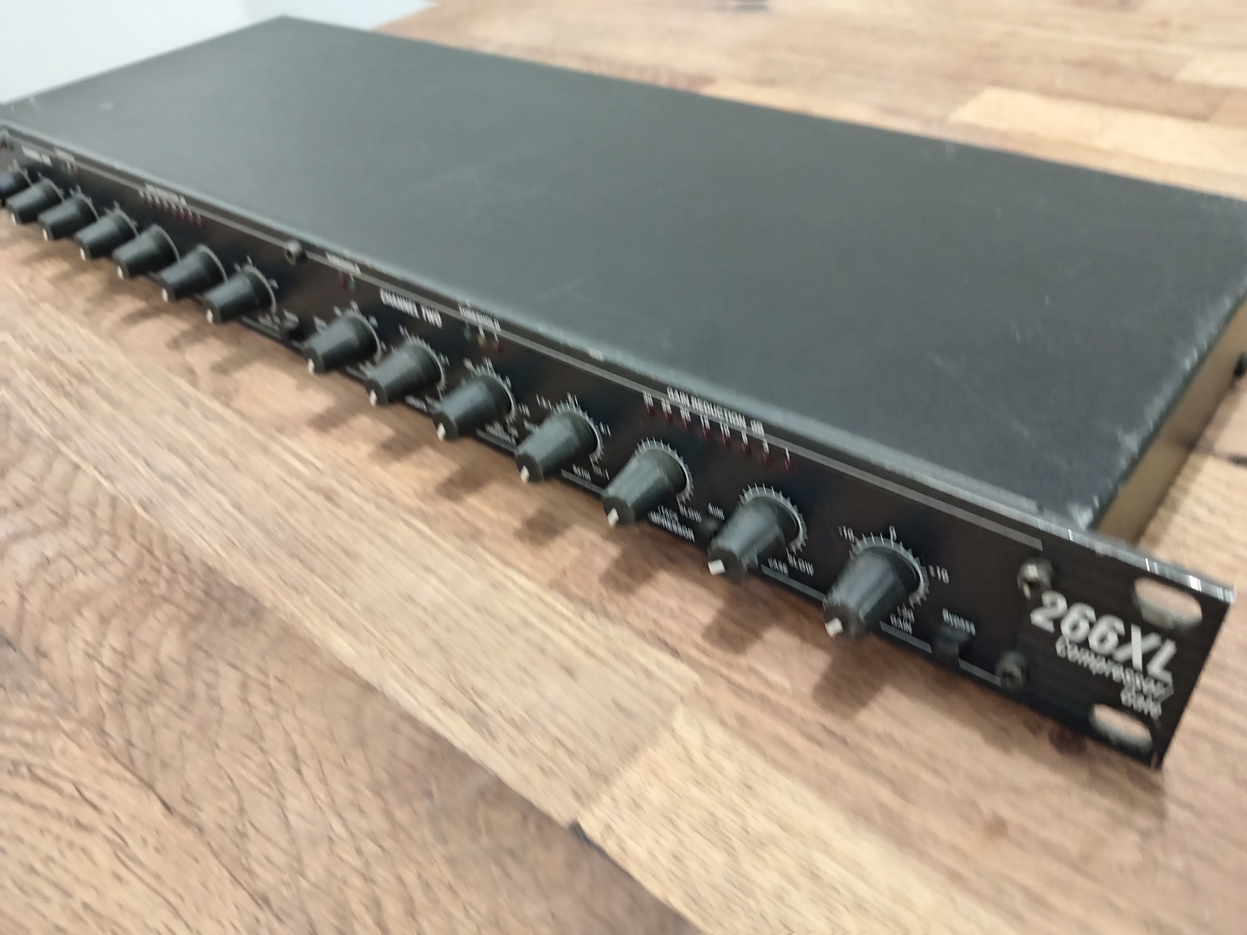 Compresseur DBX 266XL