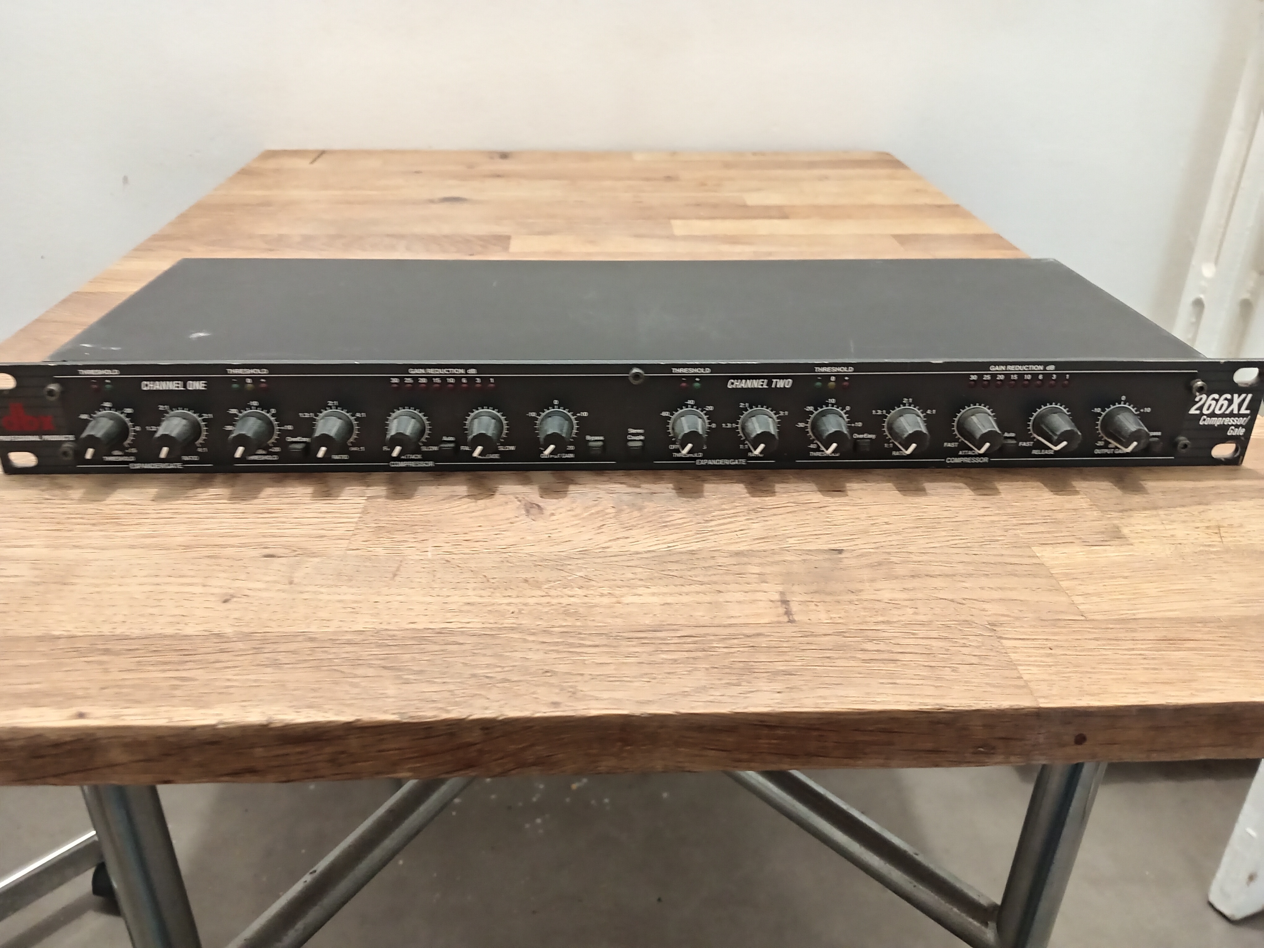 dbx 266XL (38058)