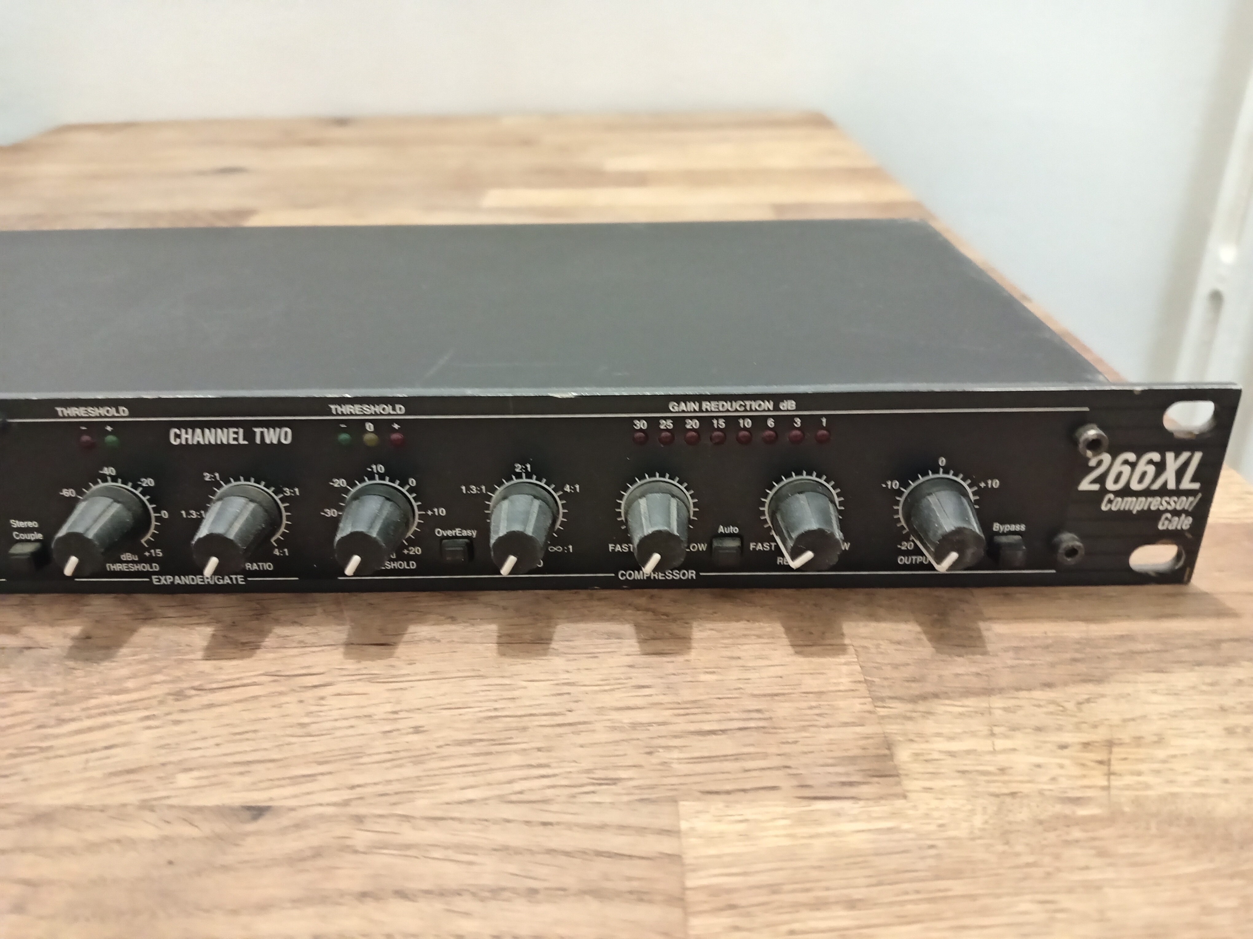 dbx 266XL (57408)