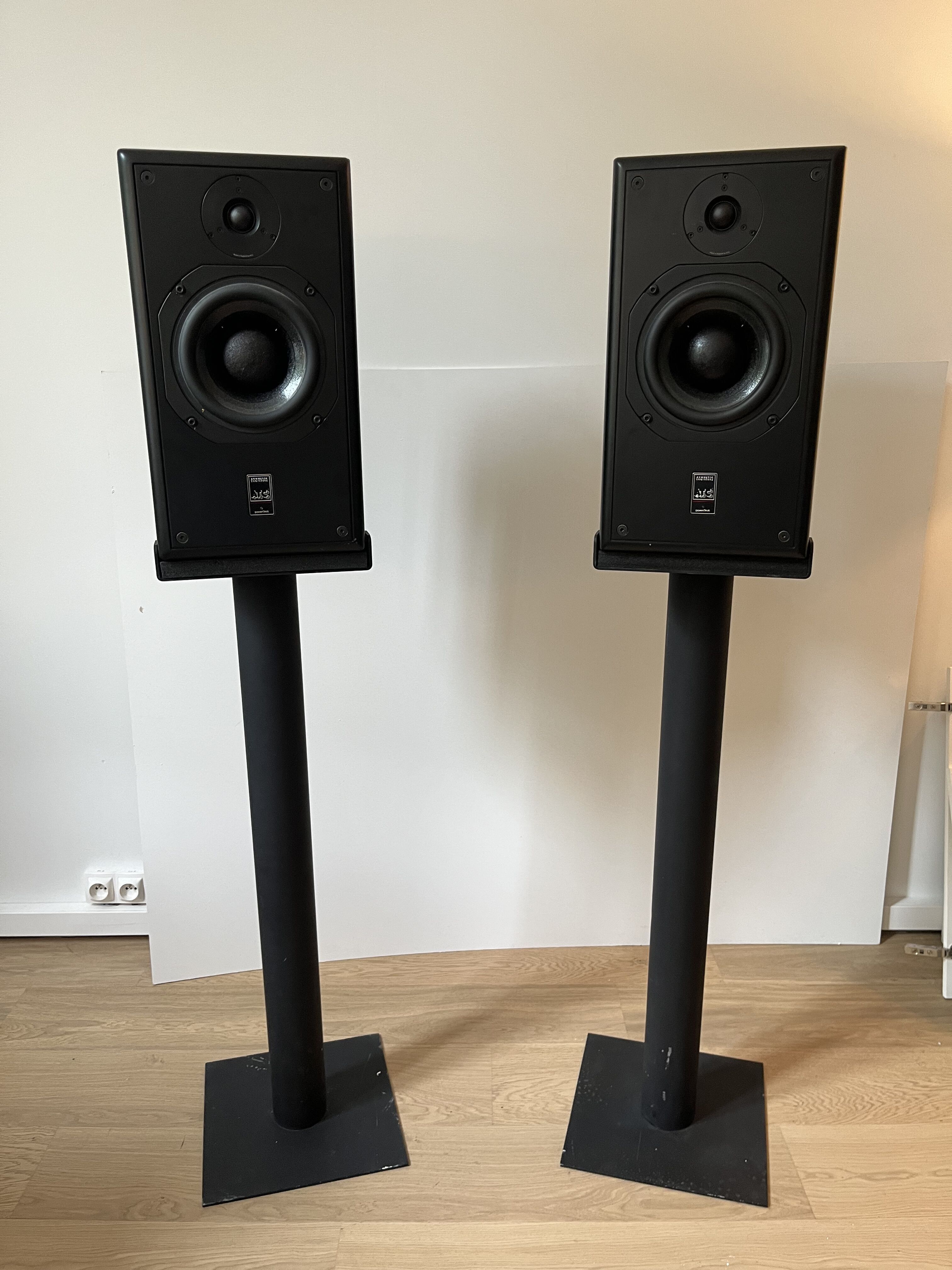 Vends ATC SCM20 ASL Pro avec pieds