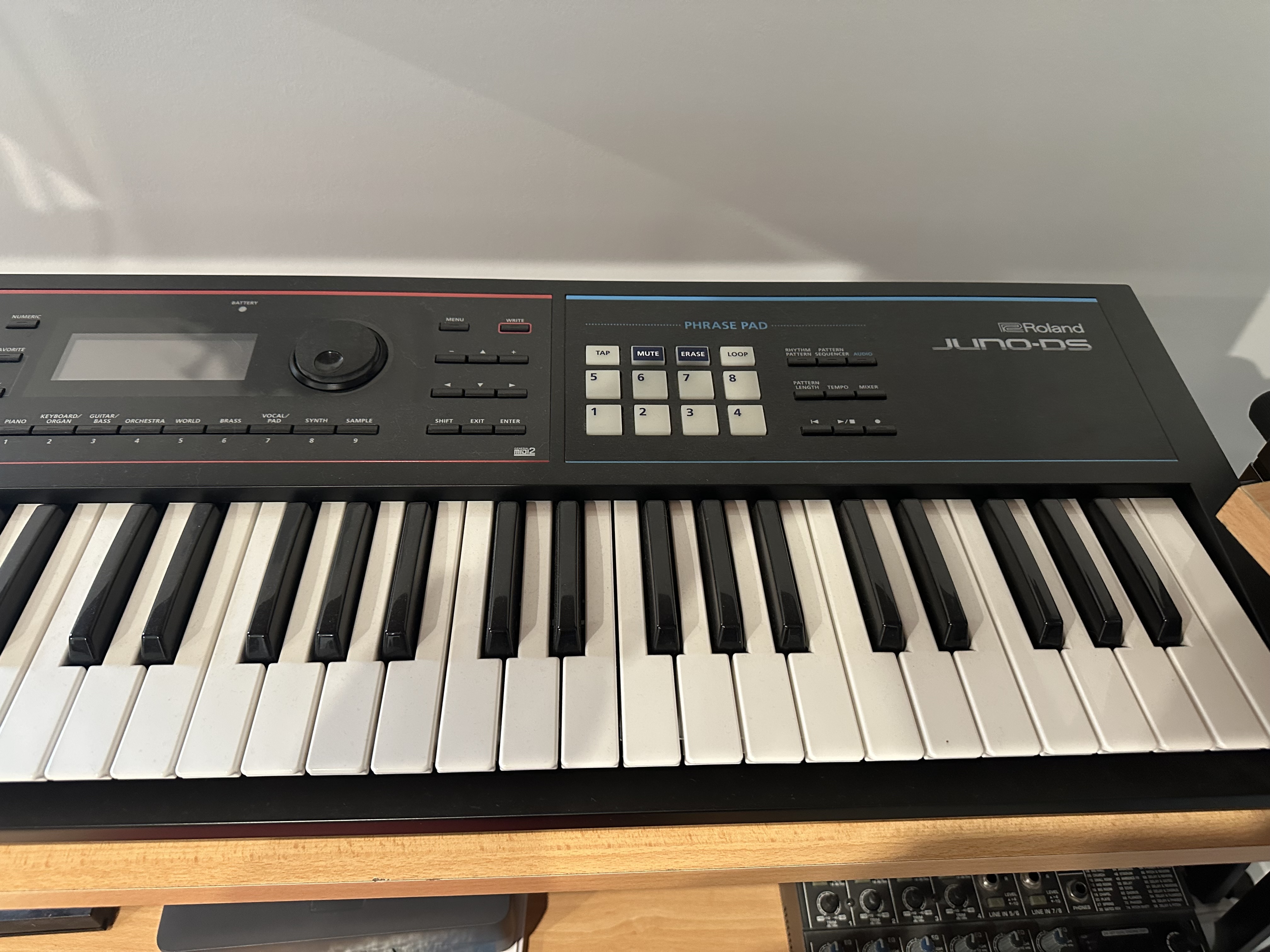 Roland JUNO-DS61 (65403)