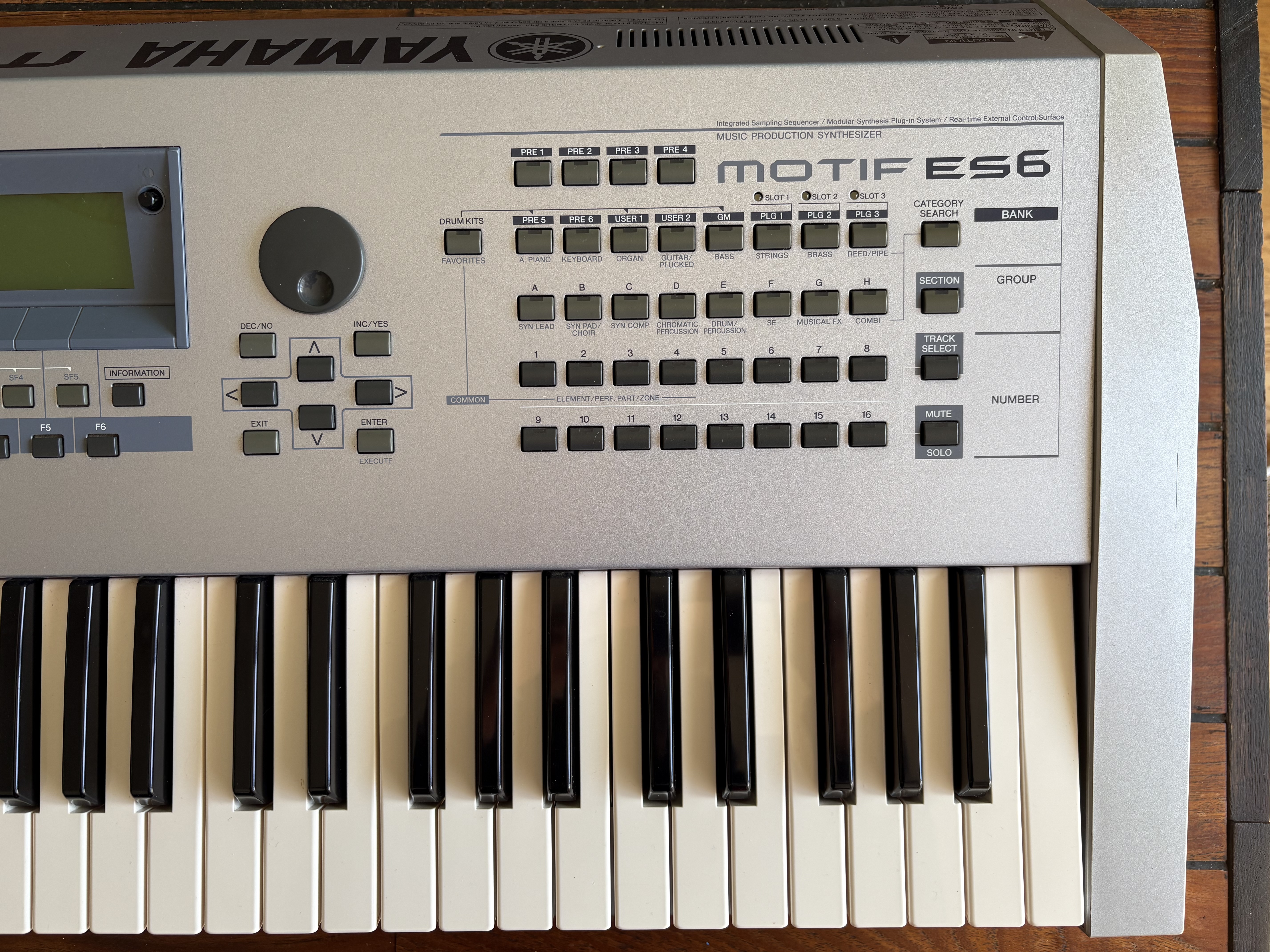 Yamaha MOTIF ES6 (44029)