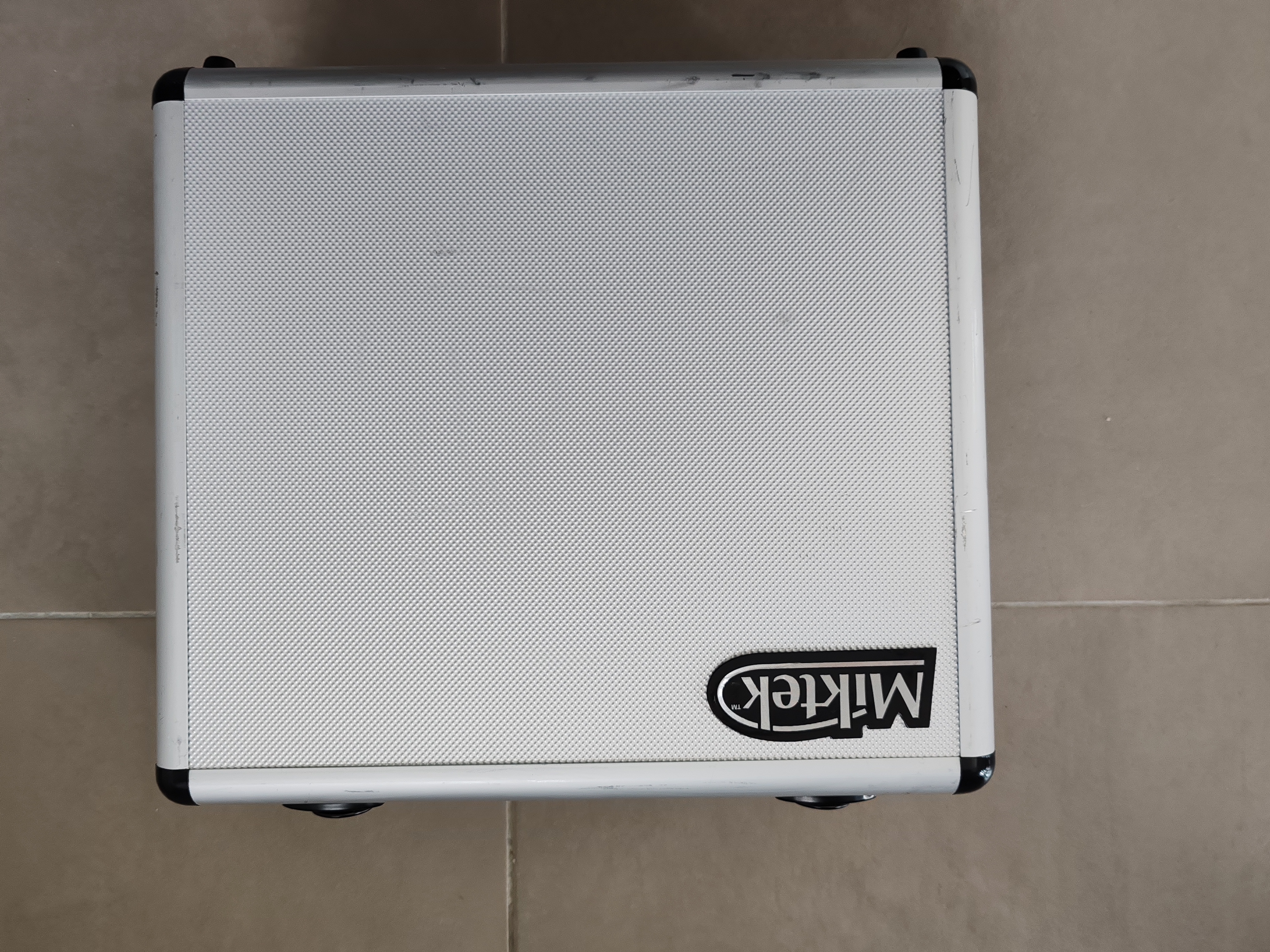 Vends ensemble (kit) micros MIKTEK PM1O et PM11