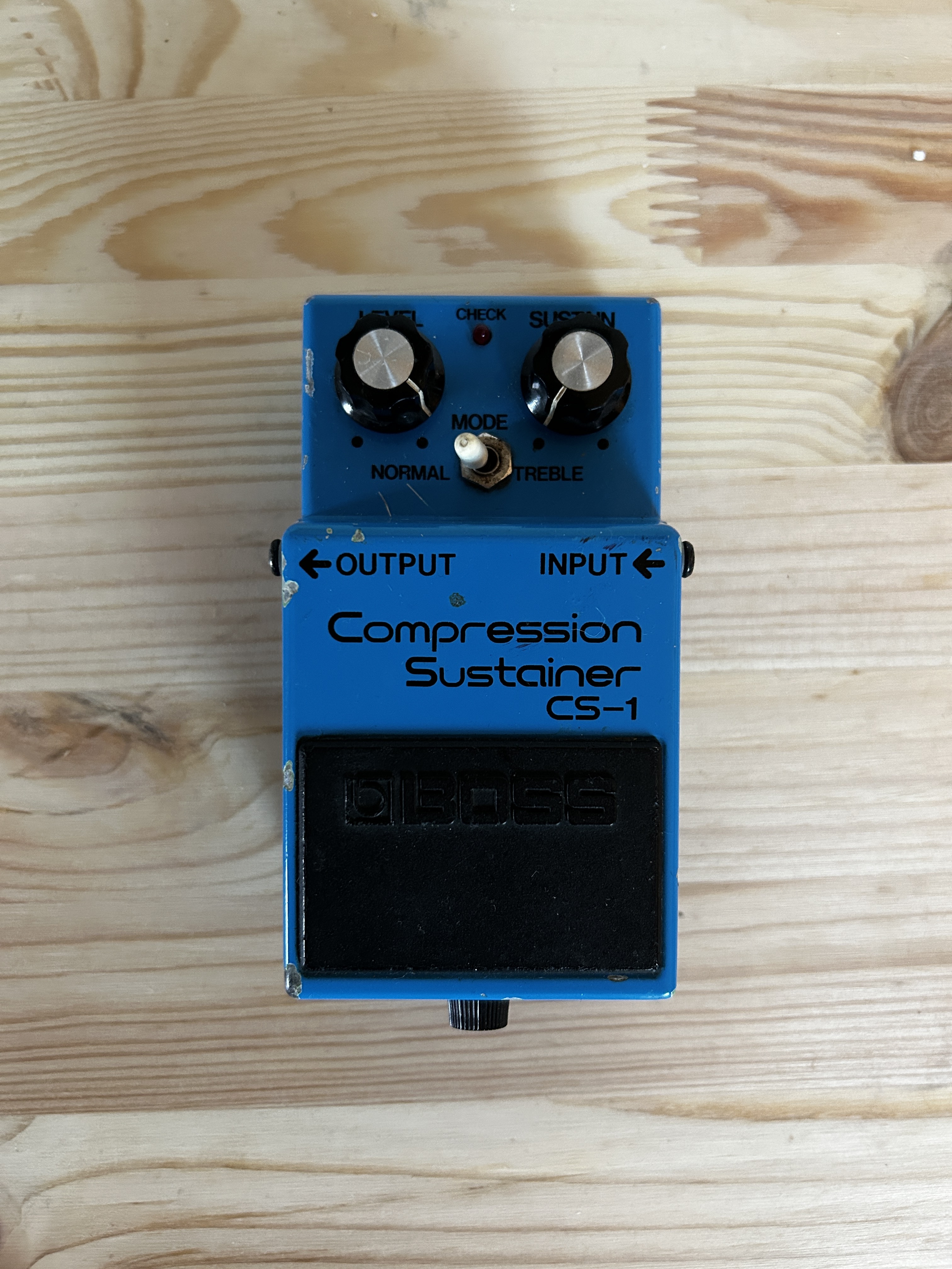 Boss cs1 compresseur / sustainer vintage