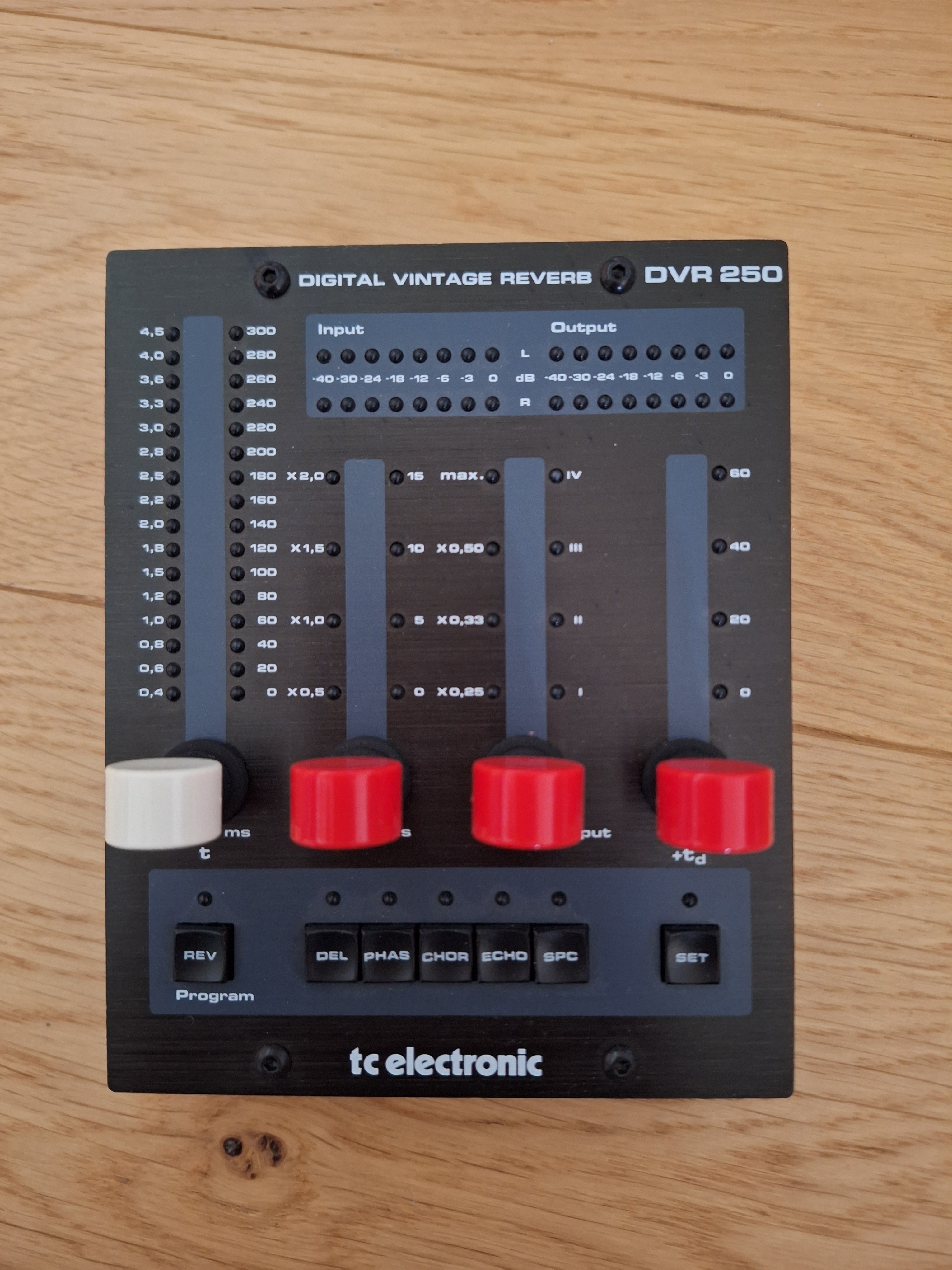 Vends Reverb TC electronic DVR250-DT