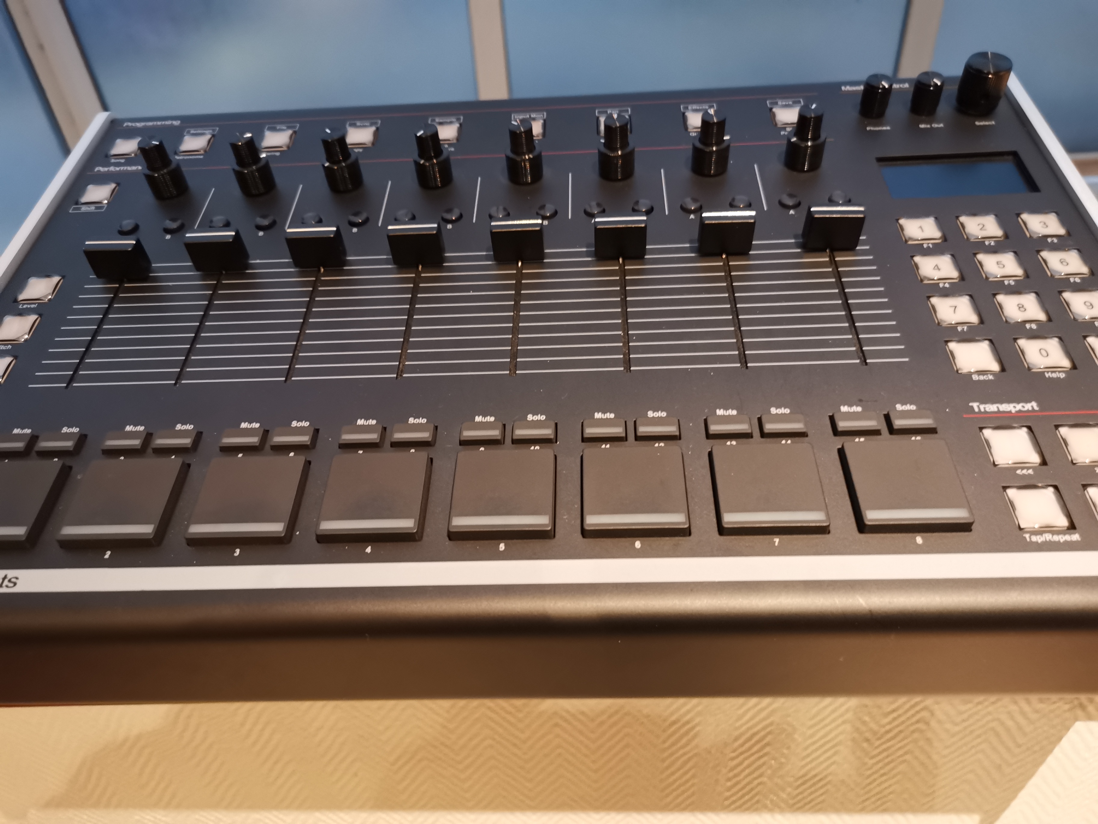 Isla Instruments S2400 (98723)
