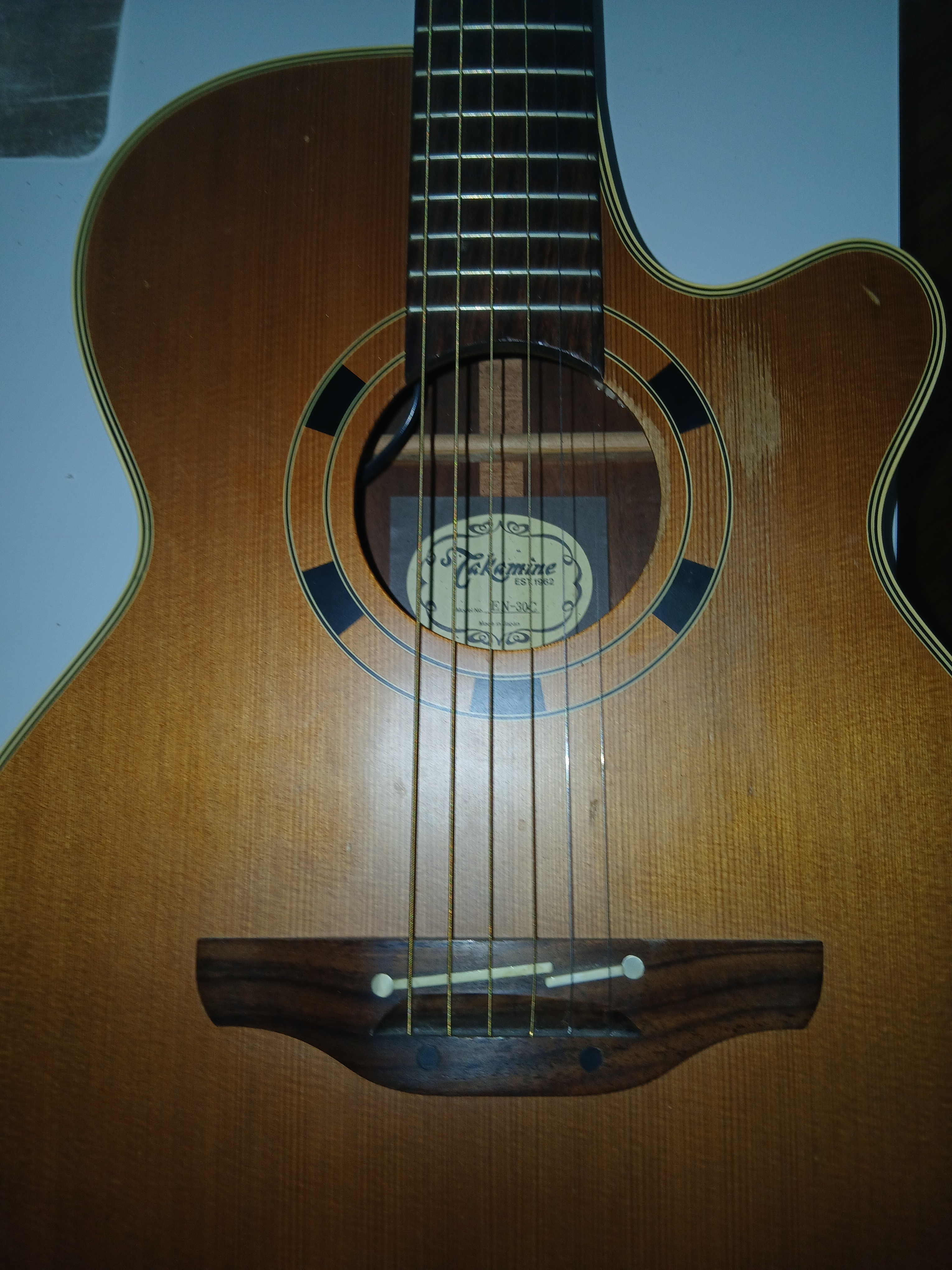 Guitare Takamine EN-30C électro-acoustique + étui rigide