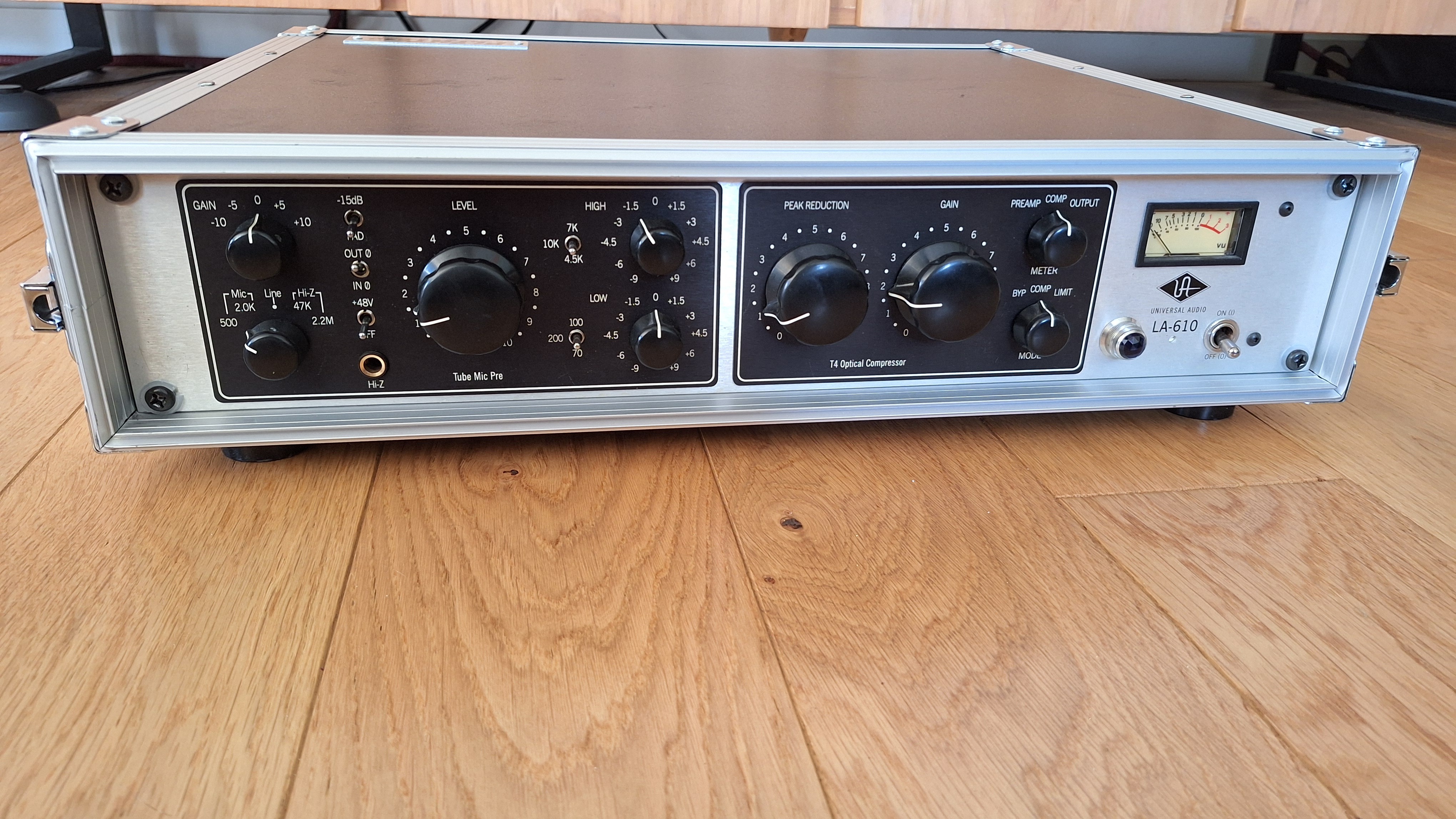 Vends Préampli Universal Audio LA-610 + Flightcase