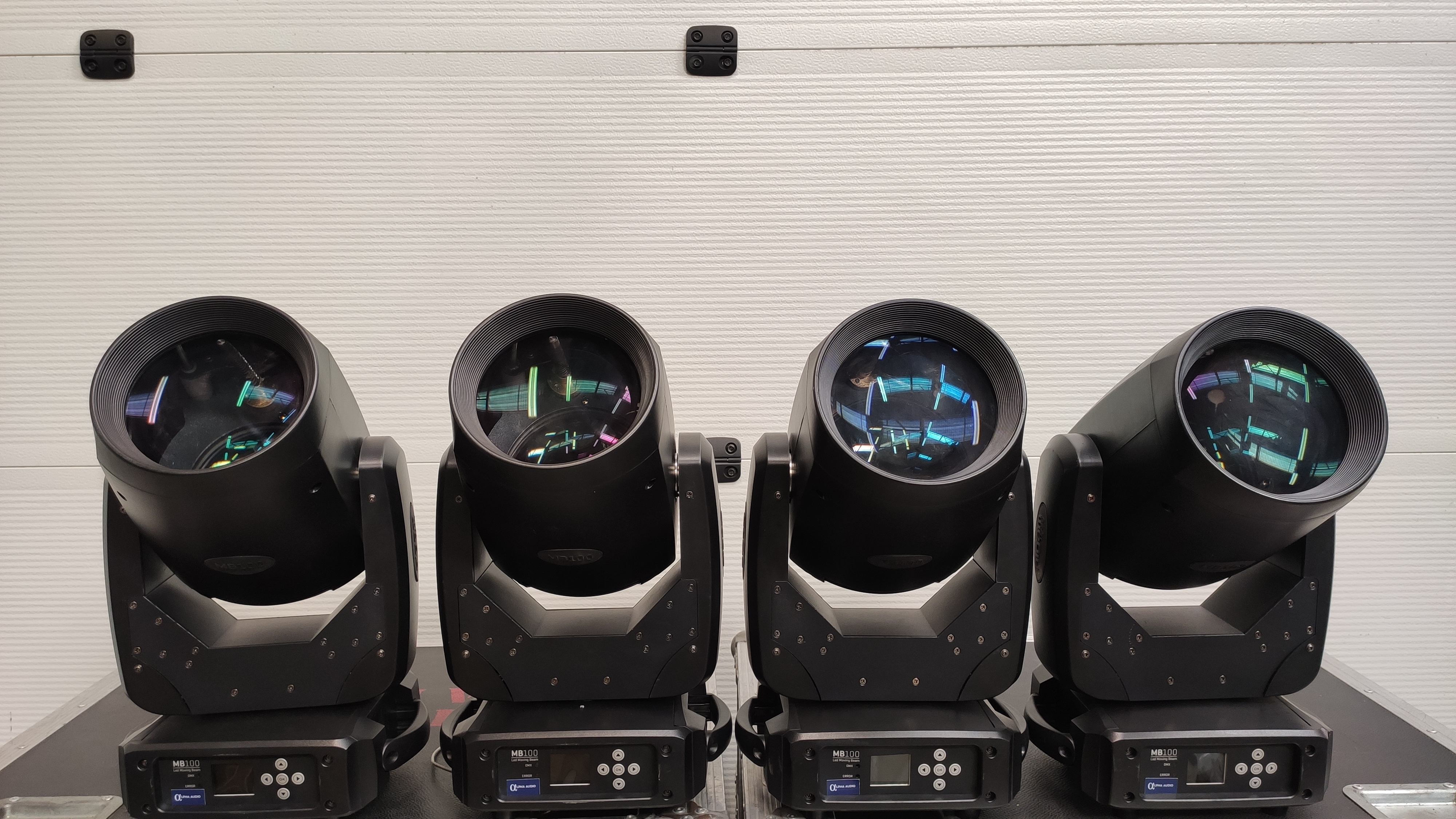 Vend Lot de 4 Beam 100W LED ALGAM LIGHTING EN FLIGHT CASE 