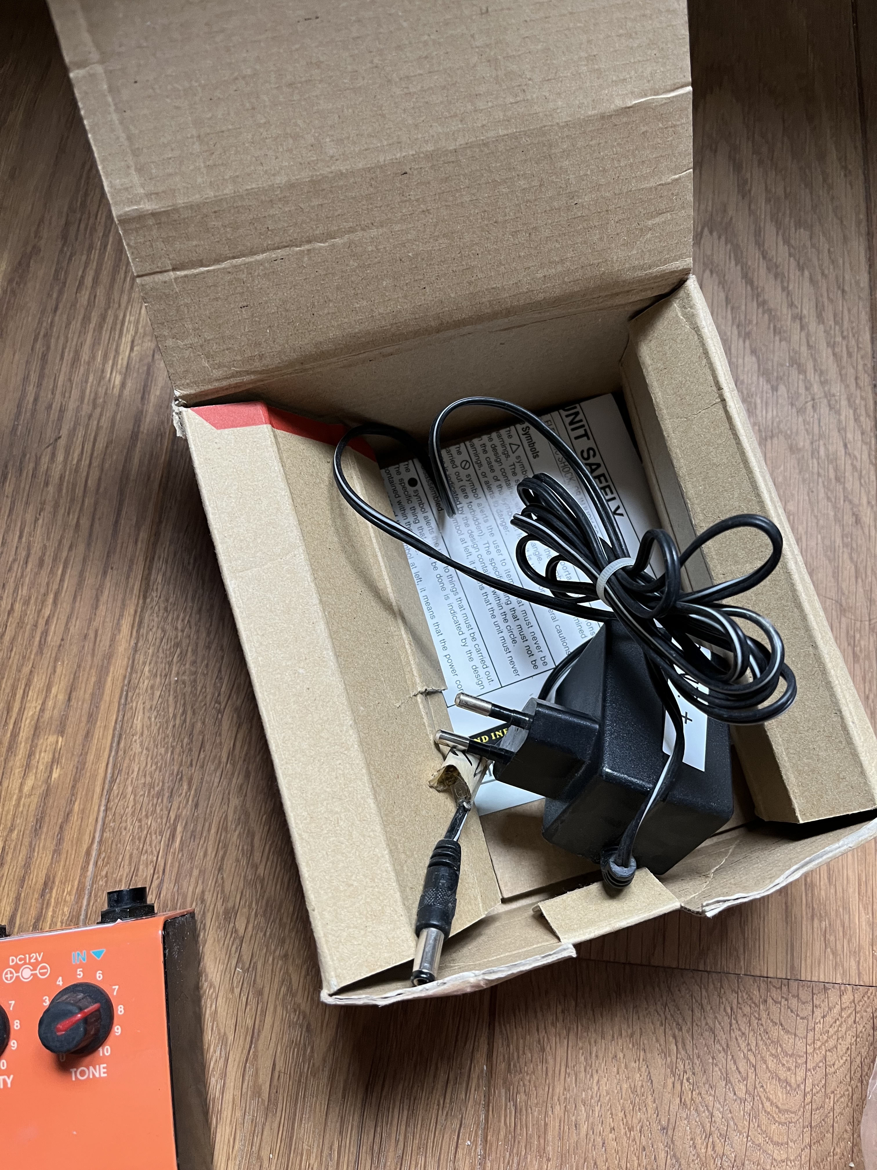 Guyatone VT-X Vintage Tremolo (4001)