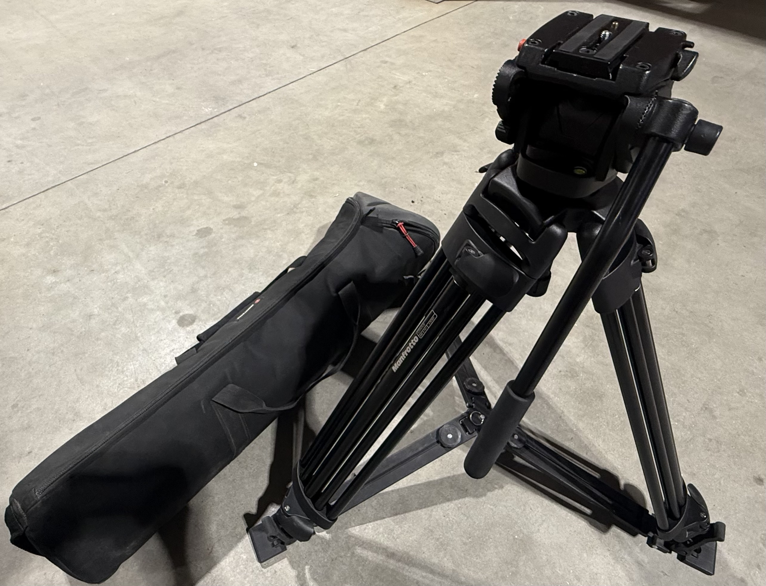 Trépied pour caméra MANFROTTO - 525MVB