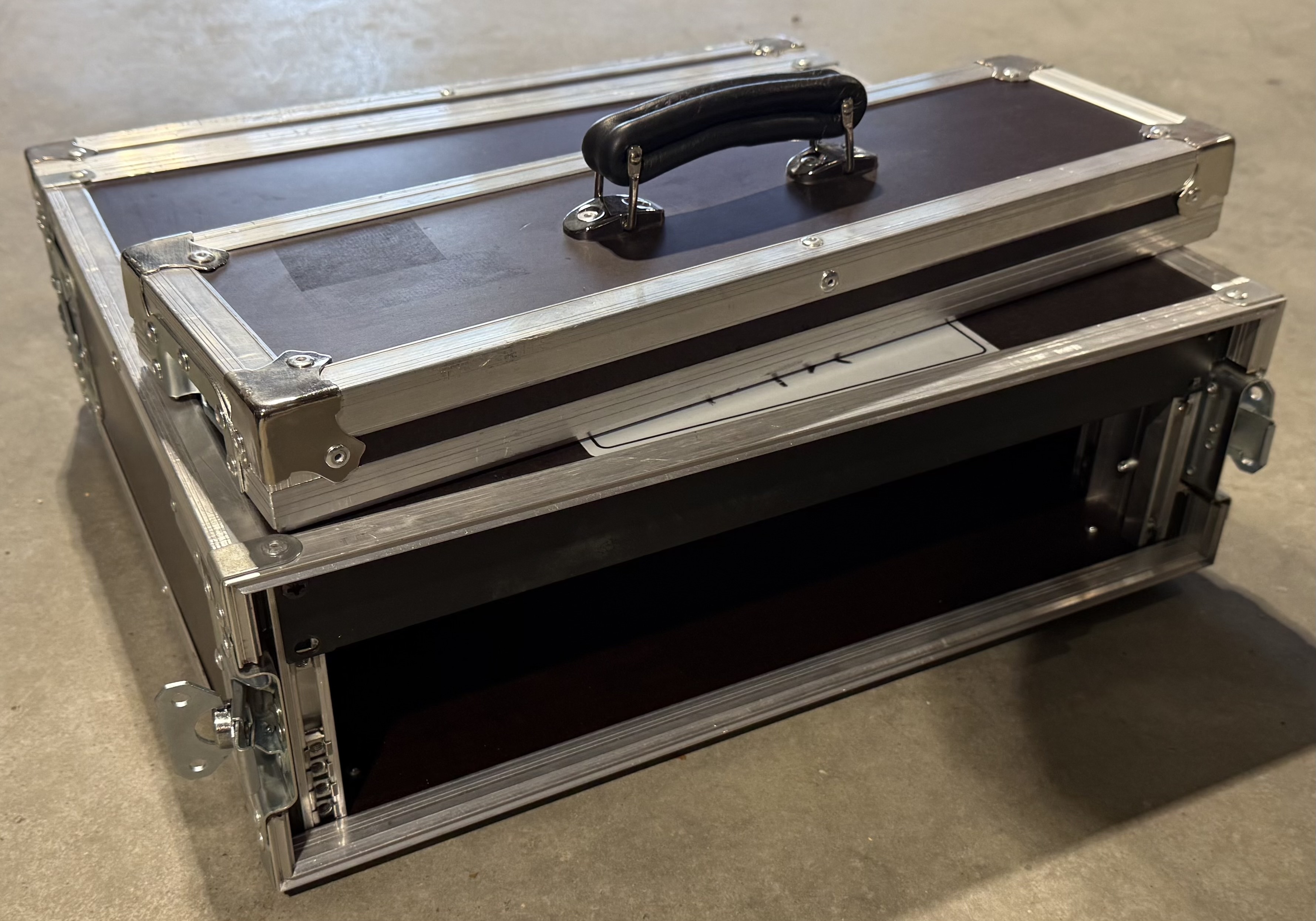 Flight case pour régie 12U
