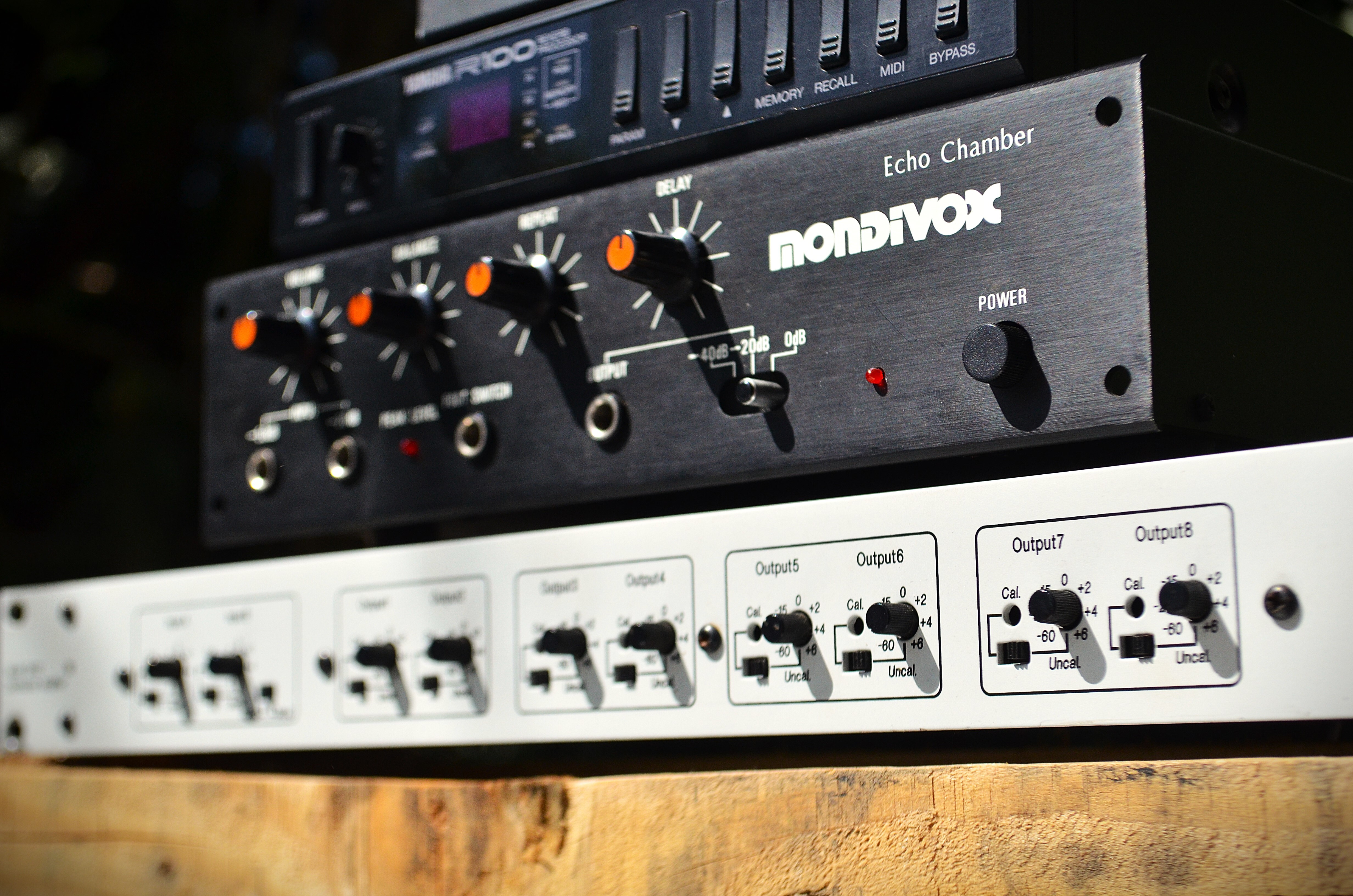 LA Audio DA82 - 1U Distribution Amplifier / Splitter actif