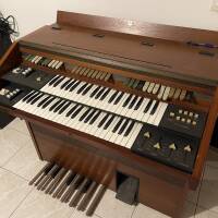 Eminent 310 U unique String machine