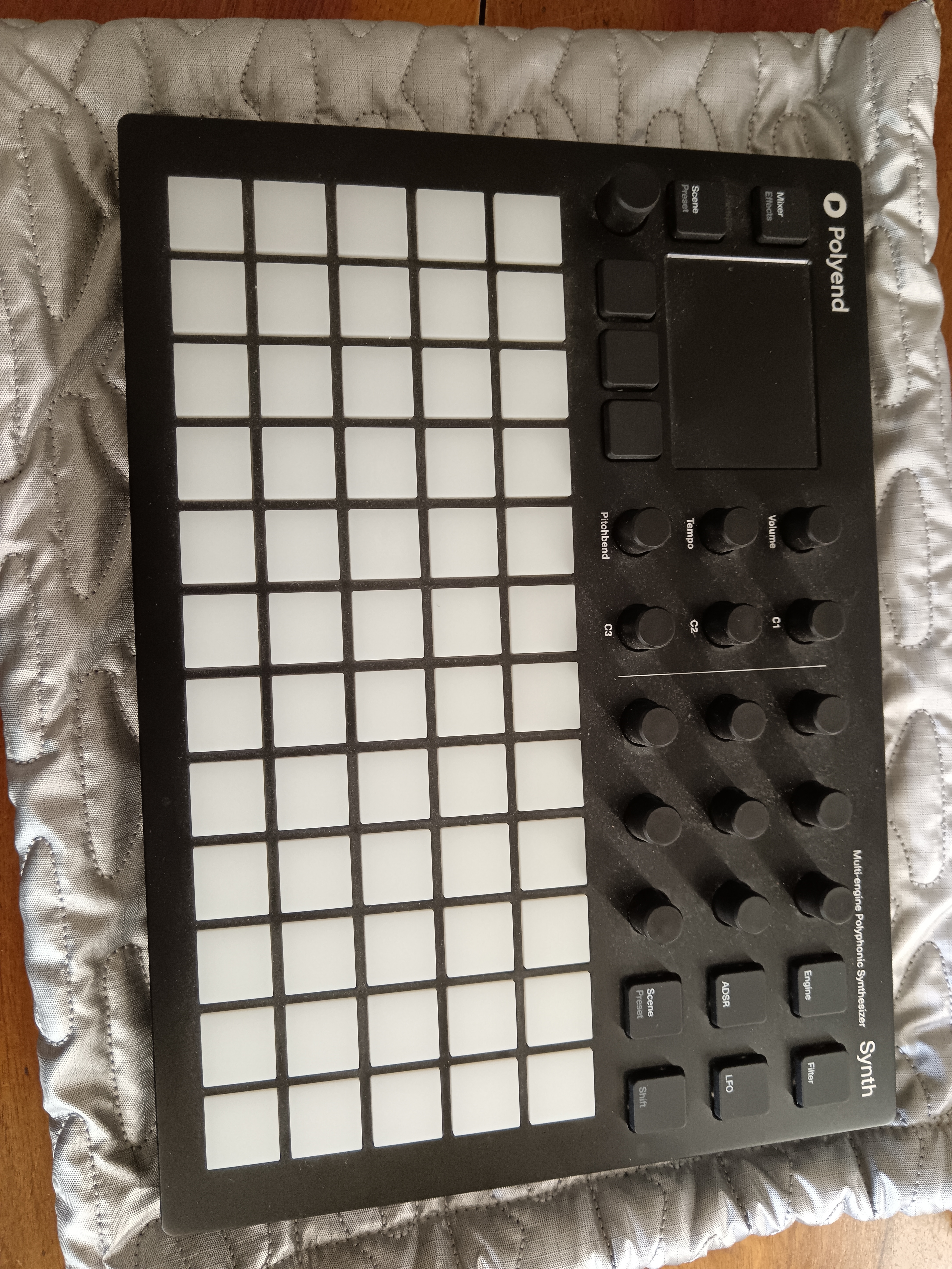 Vend polyend synth