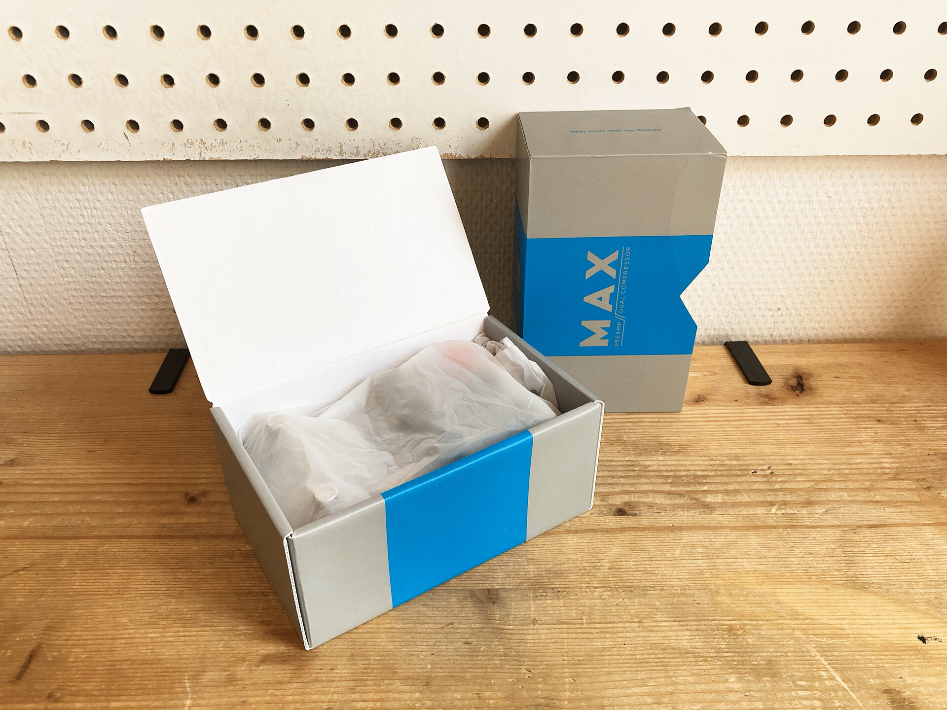 UAFX MAX 9800