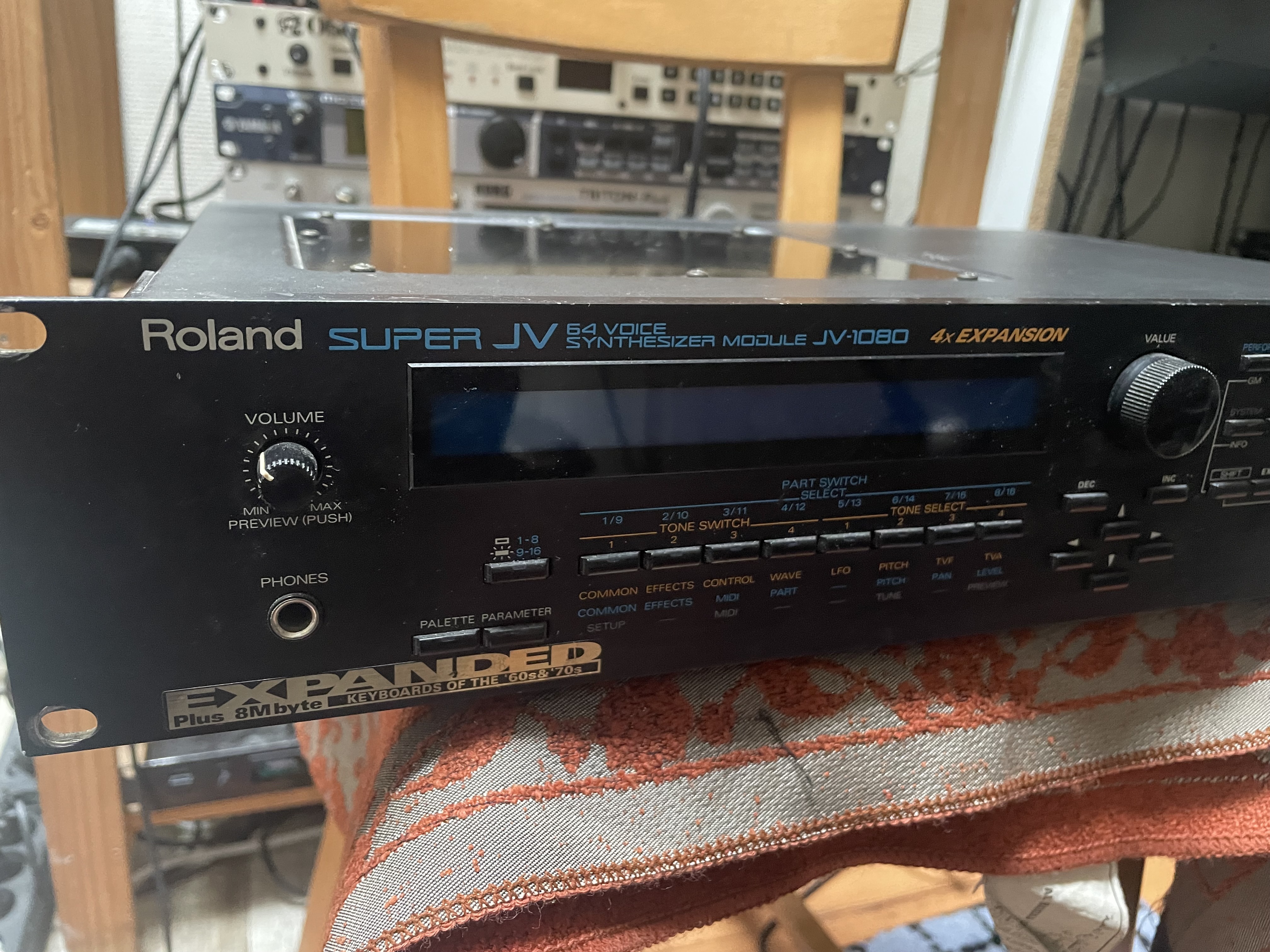 Roland Super JV-1080
