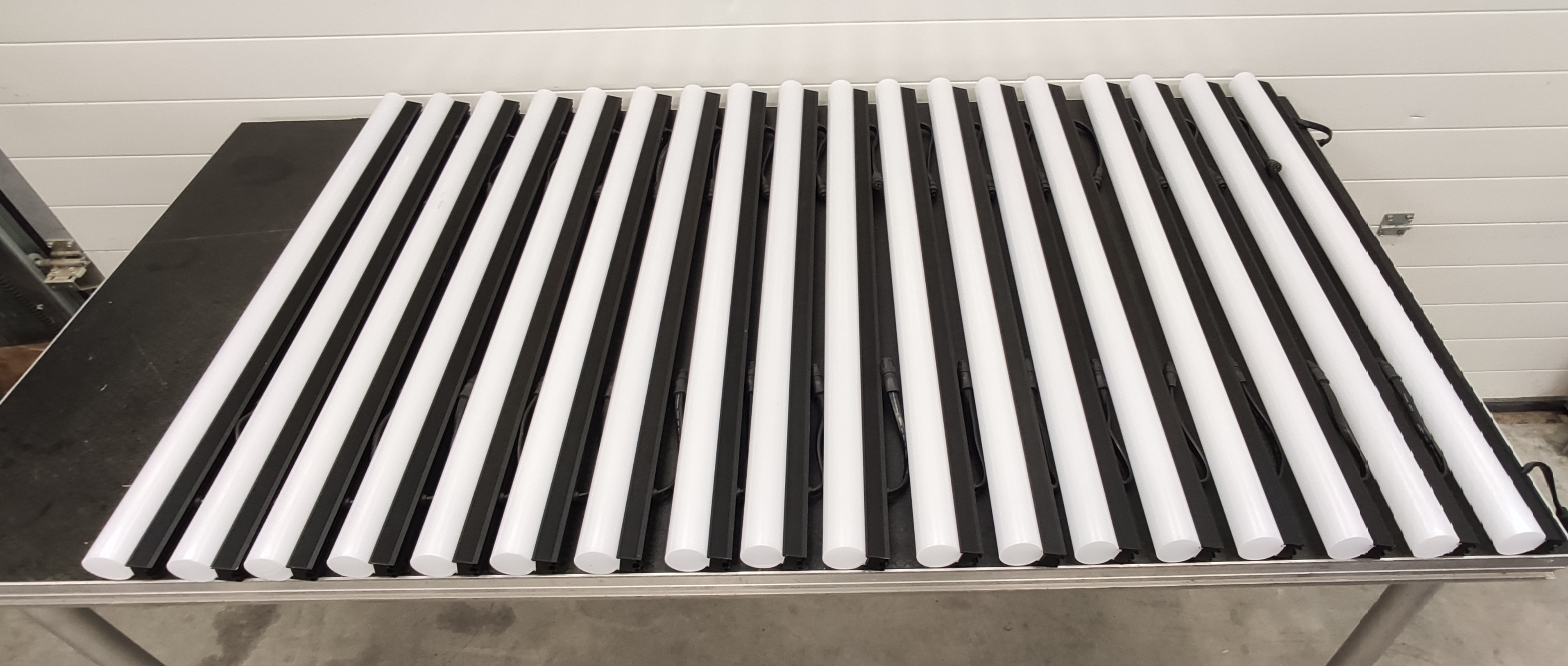 VEND LOT COMPLET MARTIN VDO SCEPTRON 40 EN 100 ET 32 CM