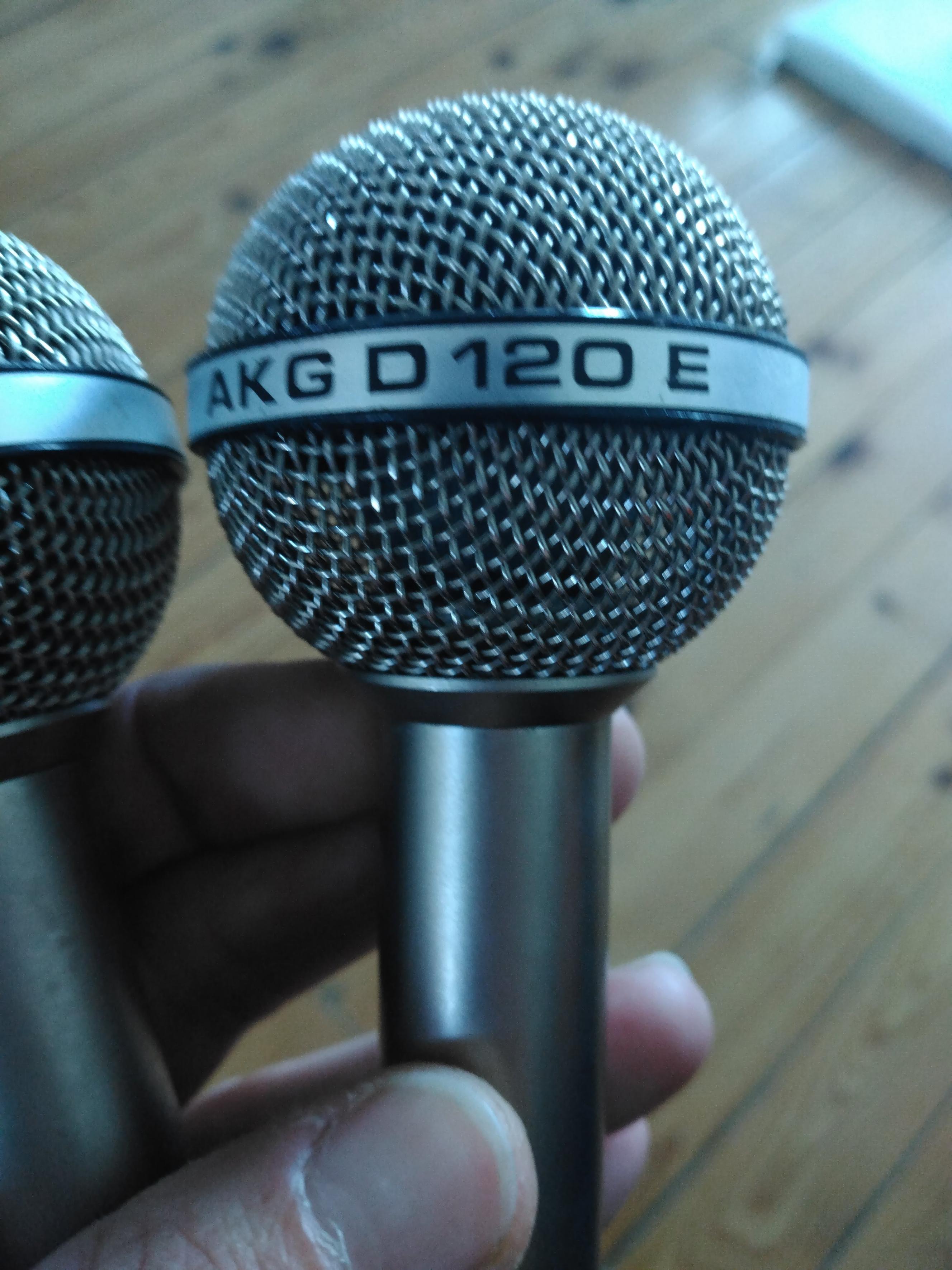 Vends 2 micros AKG D120E appairés état excellent - RARE