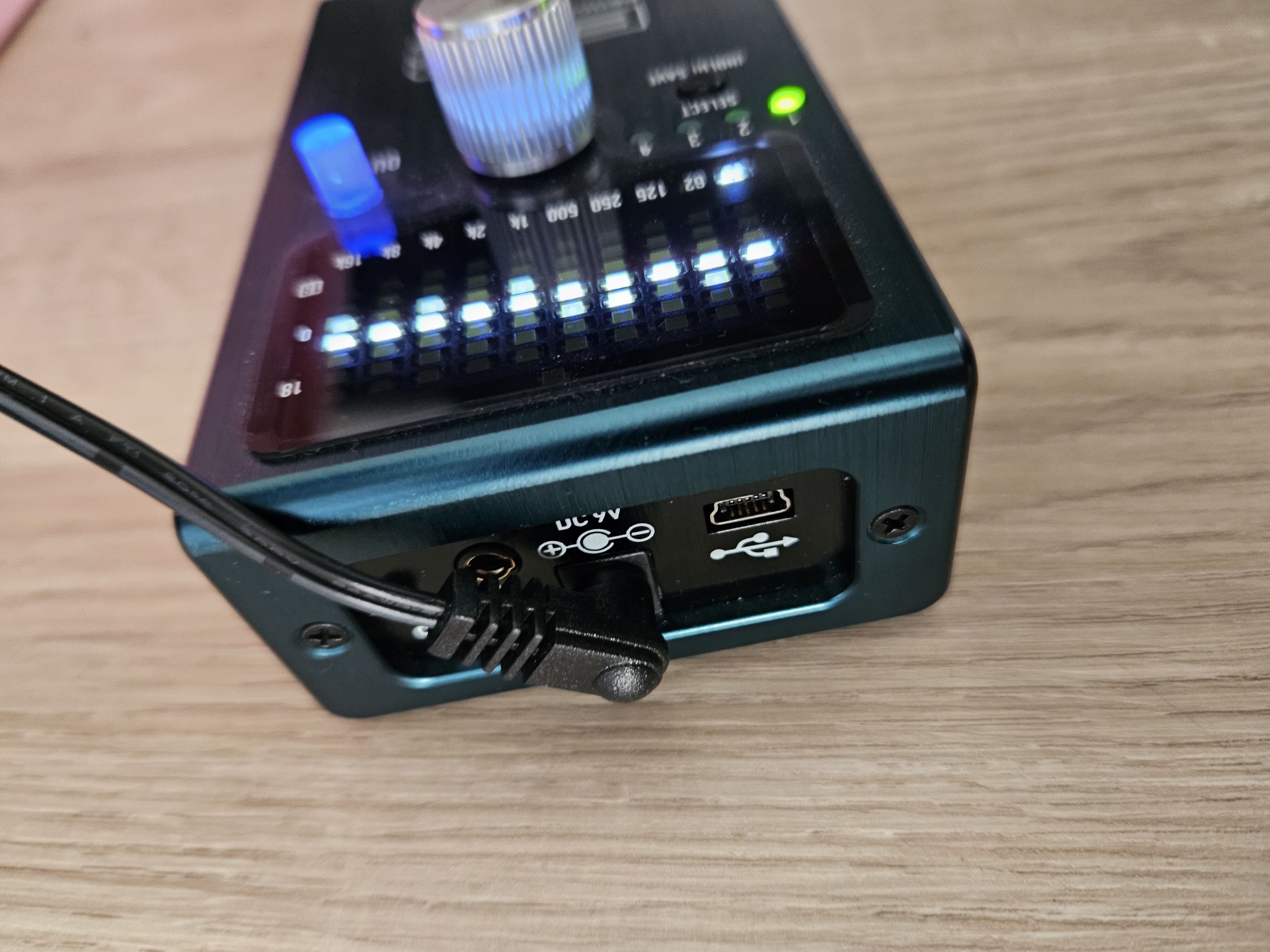 Source Audio EQ2 Programmable Equalizer – État impeccable