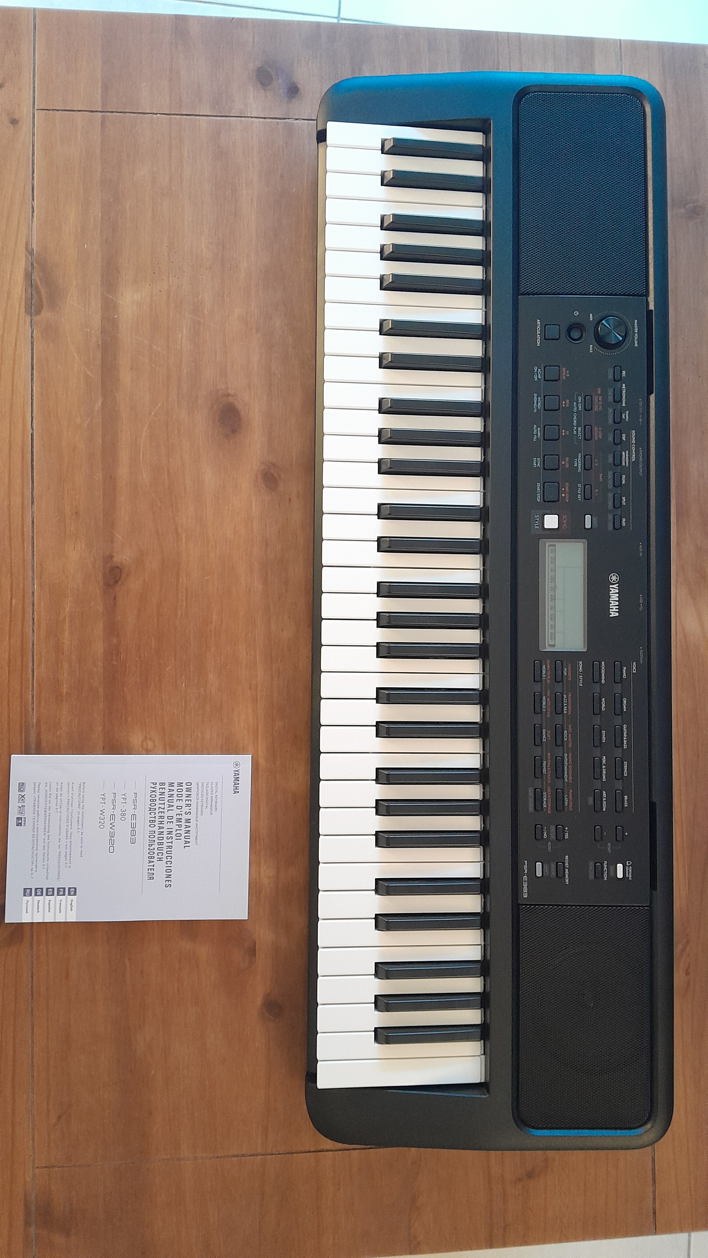 Vends YAMAHA PSR-E383 61 TOUCHES - utilisé 3 fois