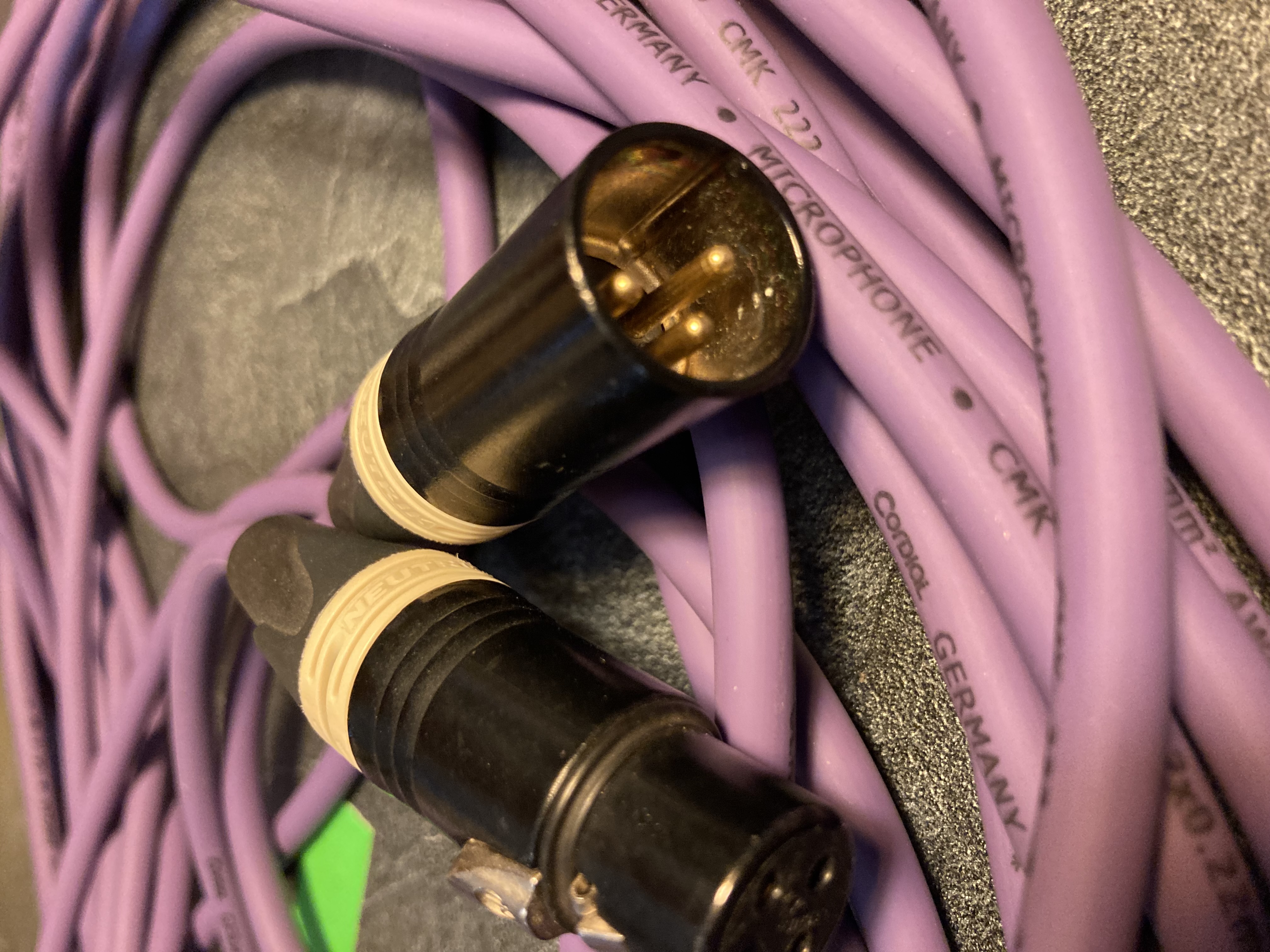 Vends Câble microphone Cordial / Fiches Neutrik contacts dorés / 9,15 Mètres