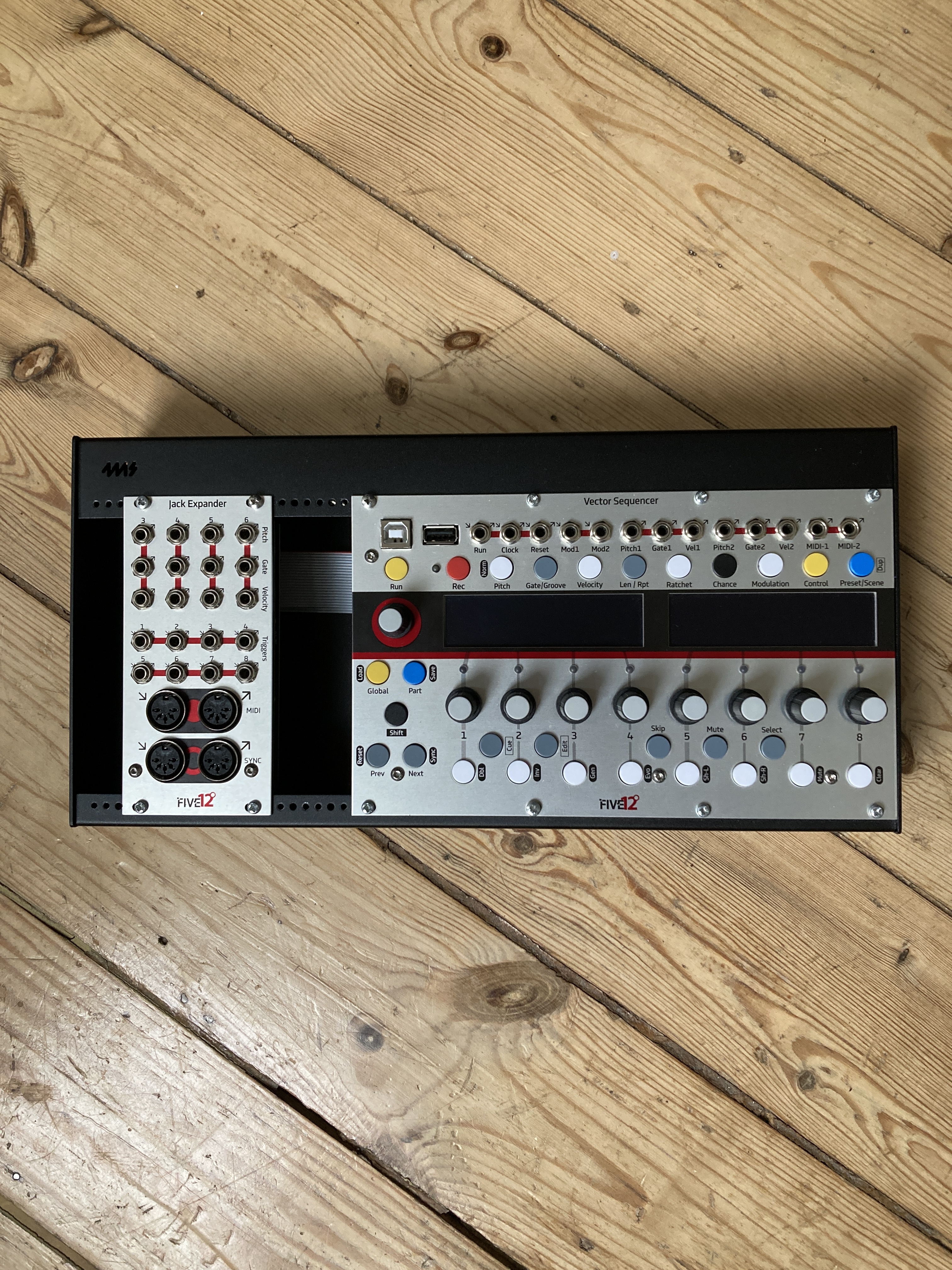 Five12 Vector Sequencer MK1 + Jack Expander (option case 4ms Pod64X powered)