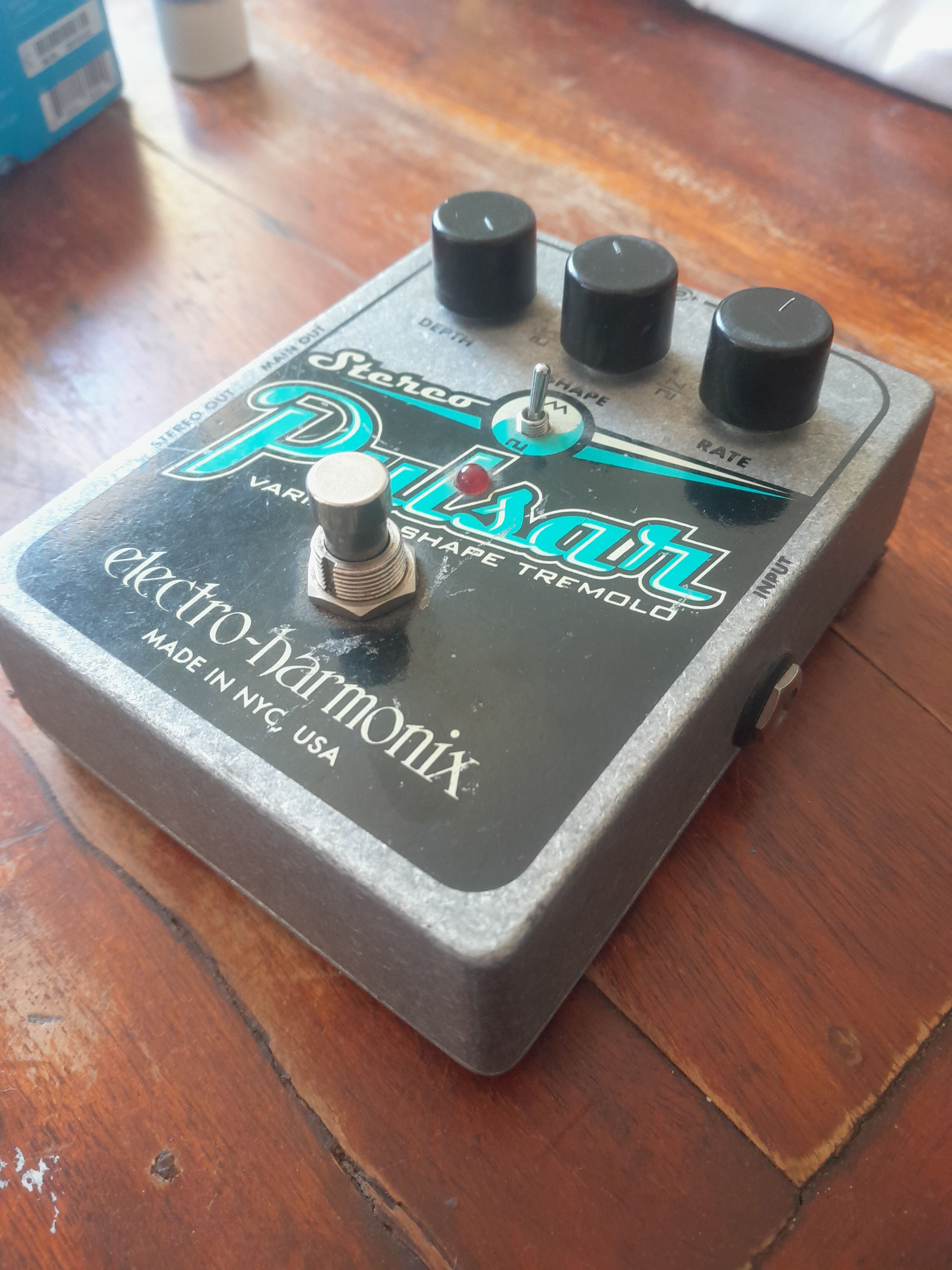 Electro Harmonix Stereo Pulsar2