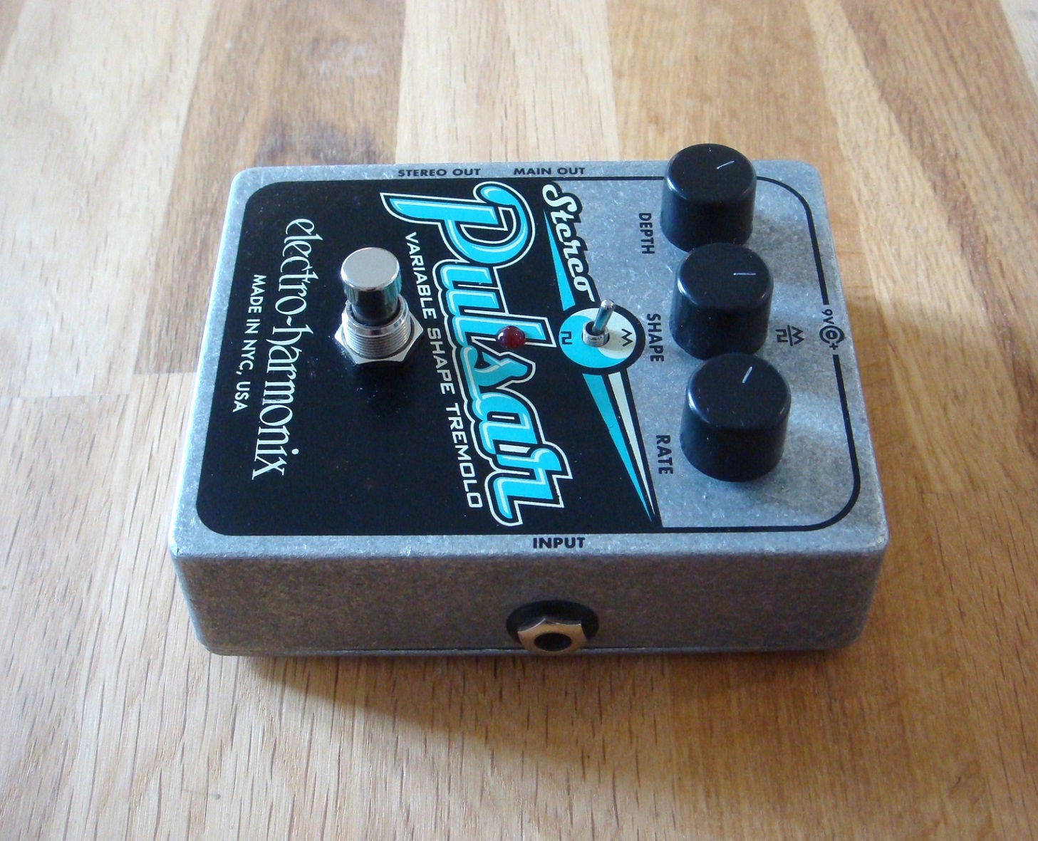 Electro-Harmonix Stereo Pulsar (53118)