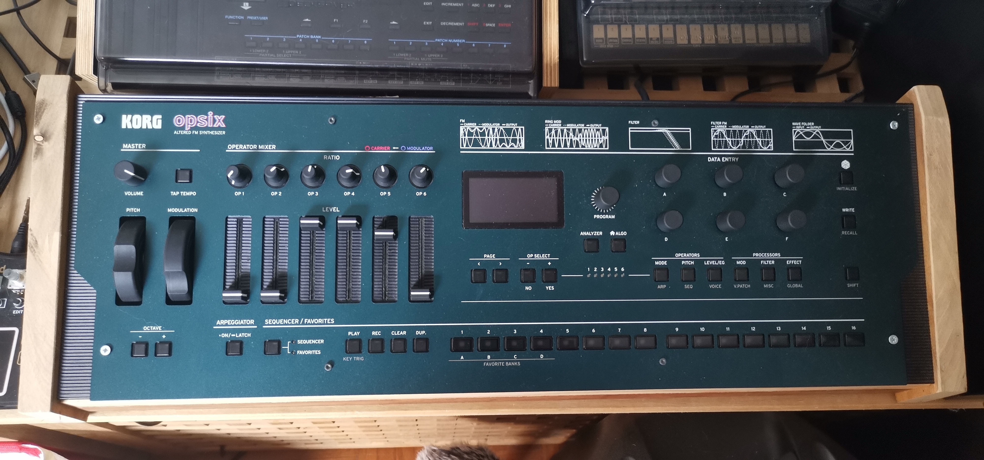 Korg Opsix transformé en module