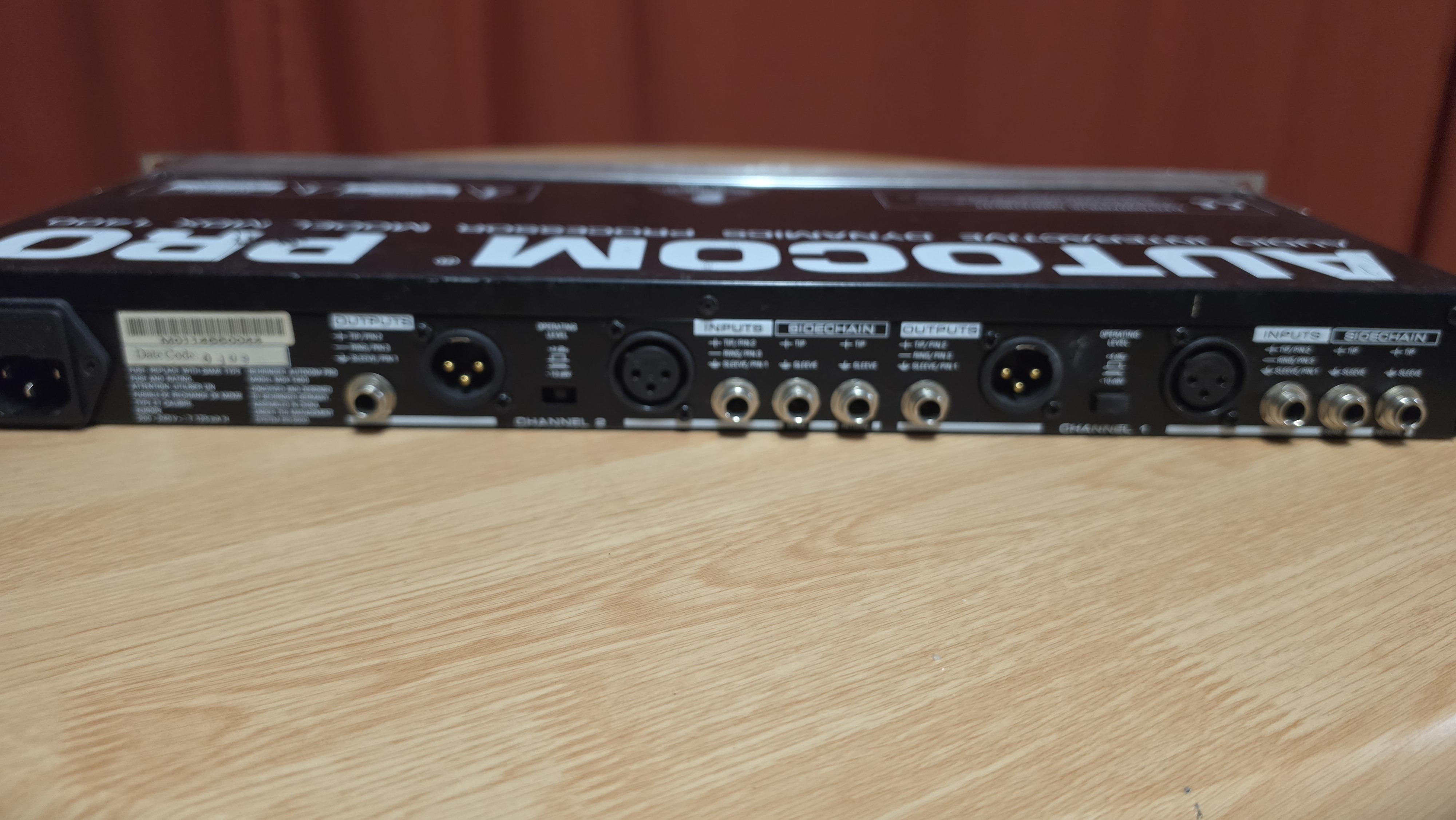 Compresseur Limiteur Behringer MDX1400