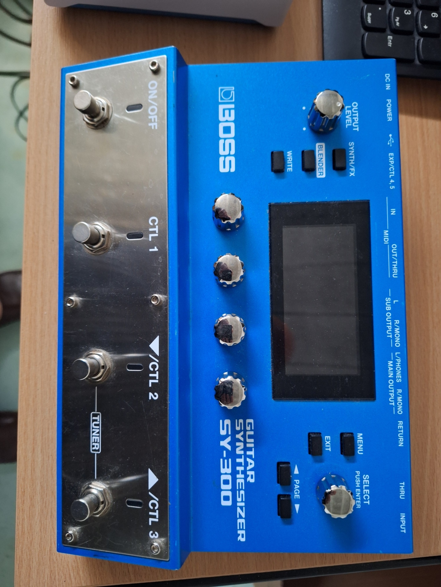 Vends Boss SY300