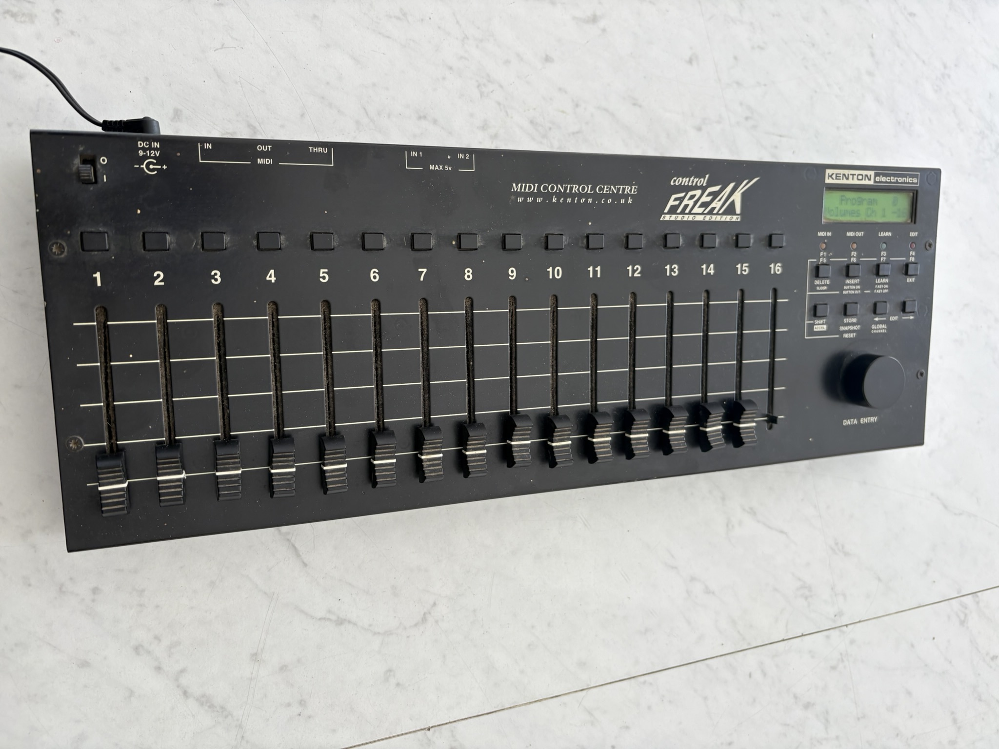 kentron control freak studio 16